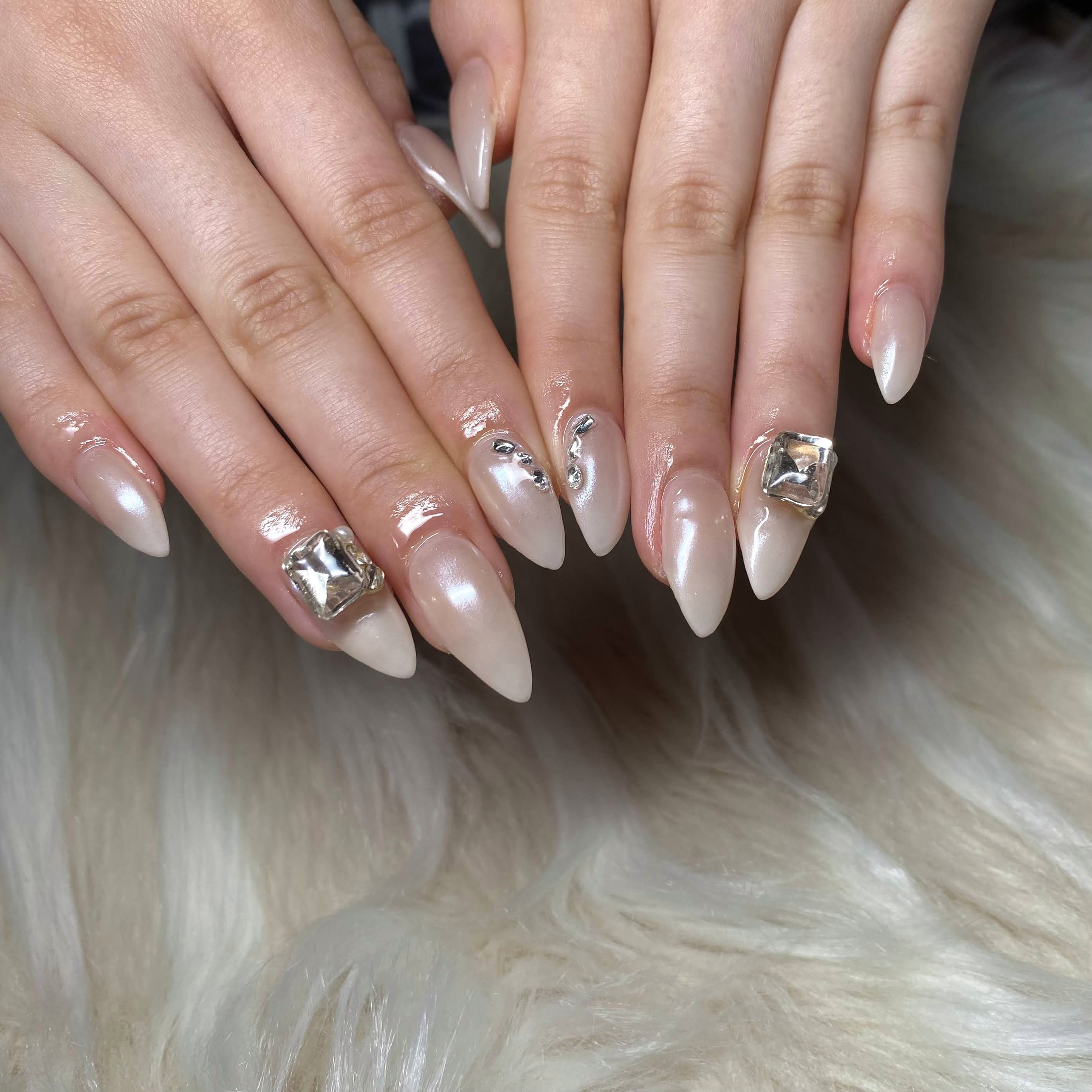 mp.nails