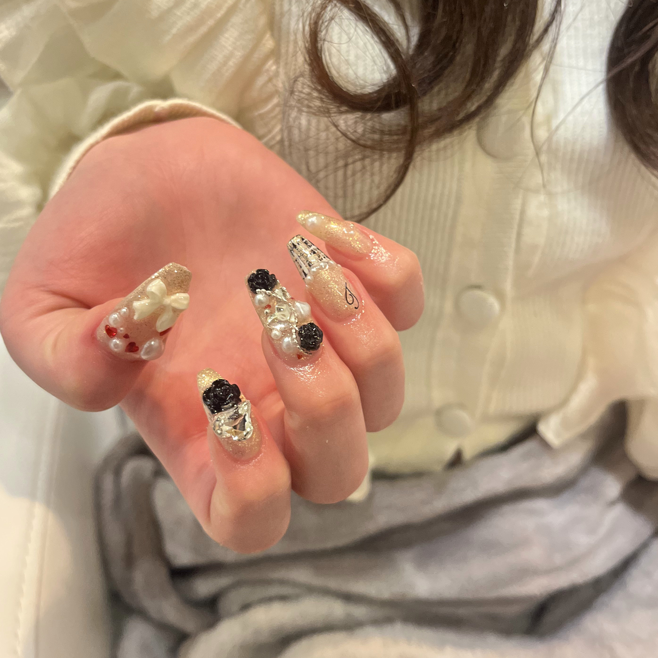 nails__mako