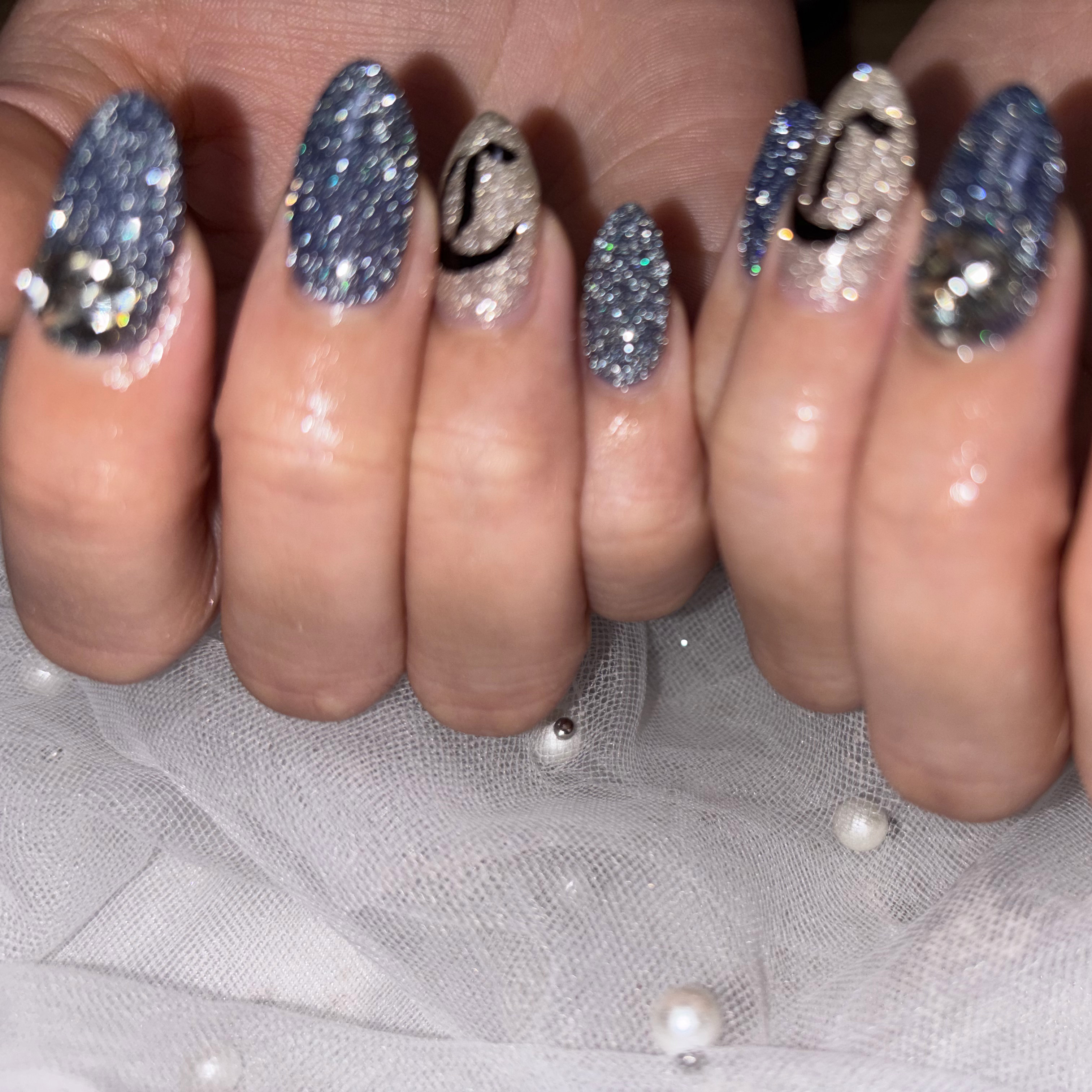 y.nail.i