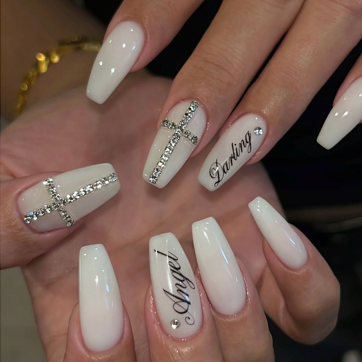 Hine_RibonNail