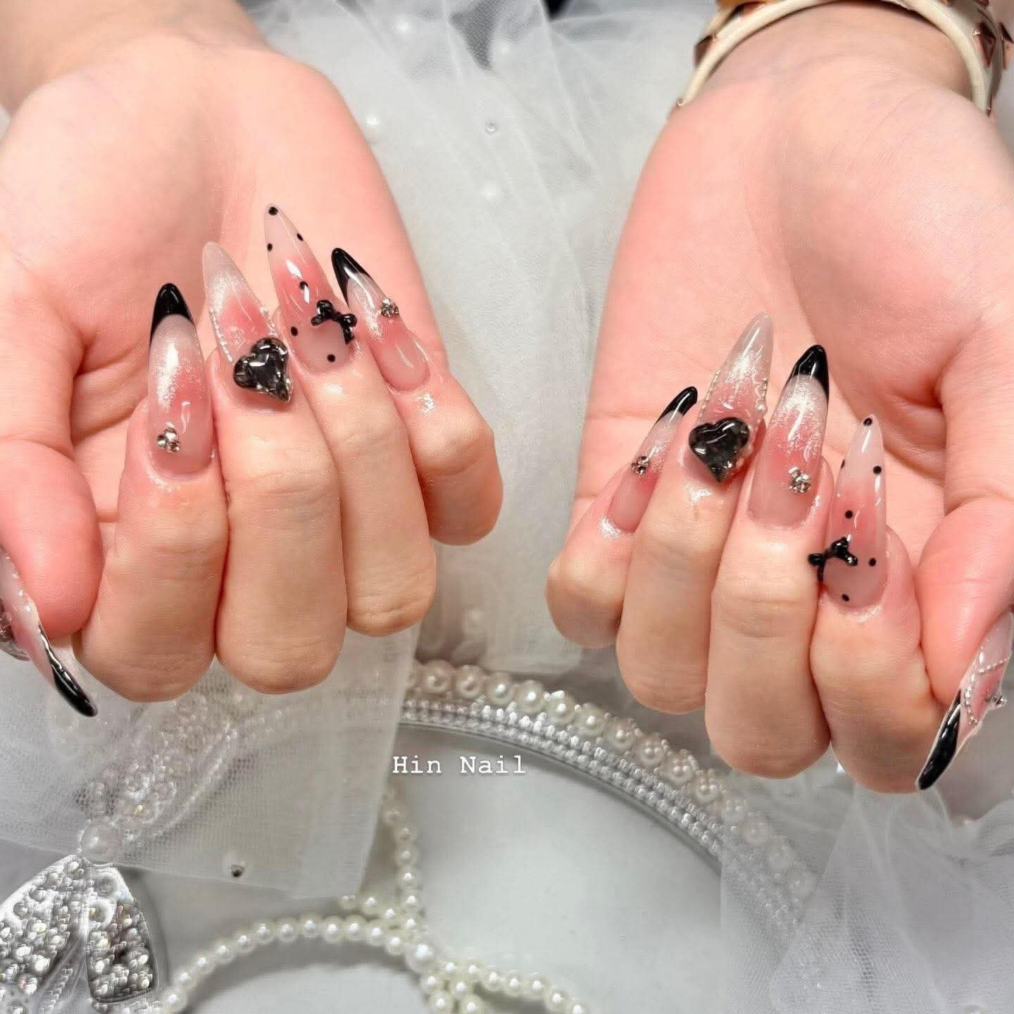 Hin.Nails_salon