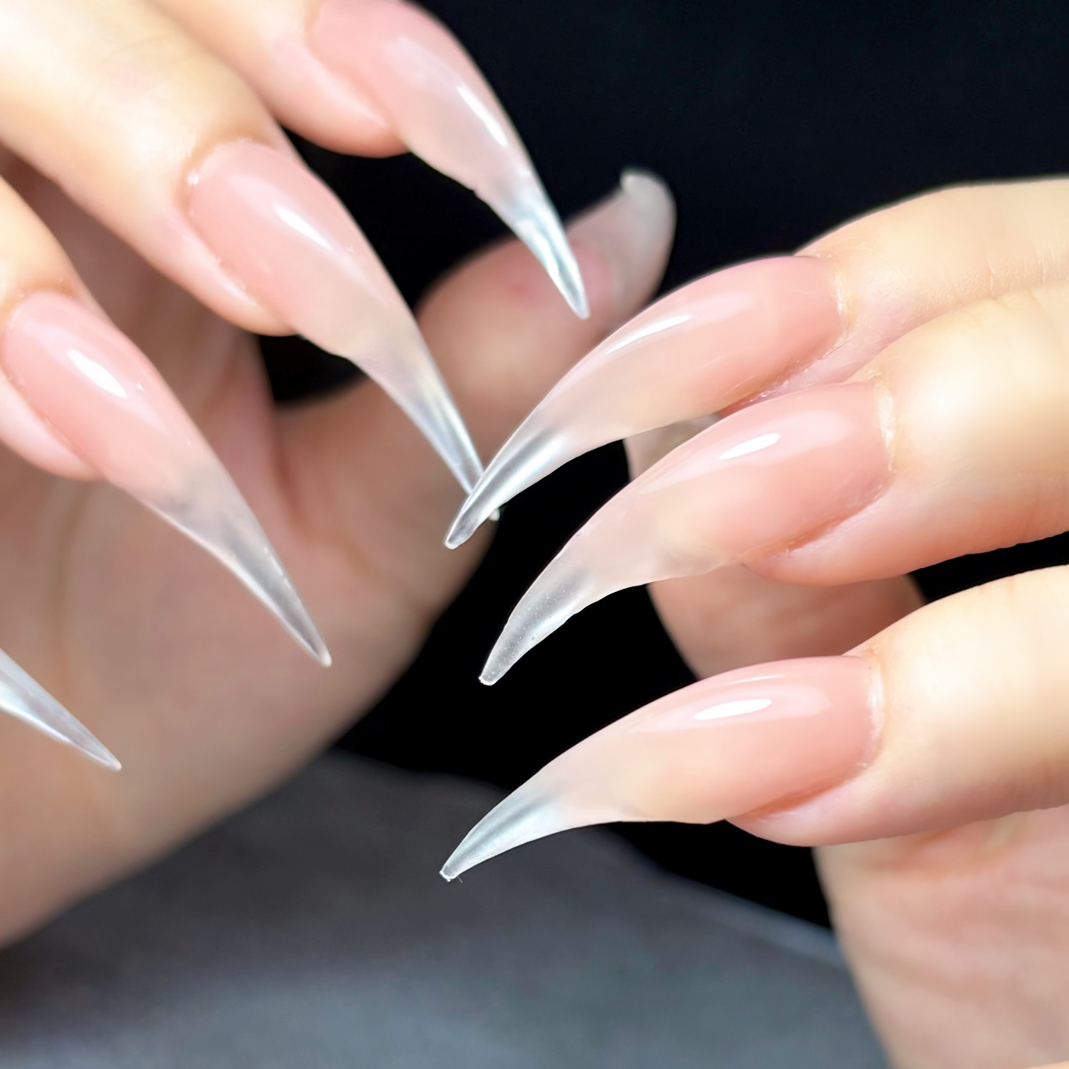 erika_mnail