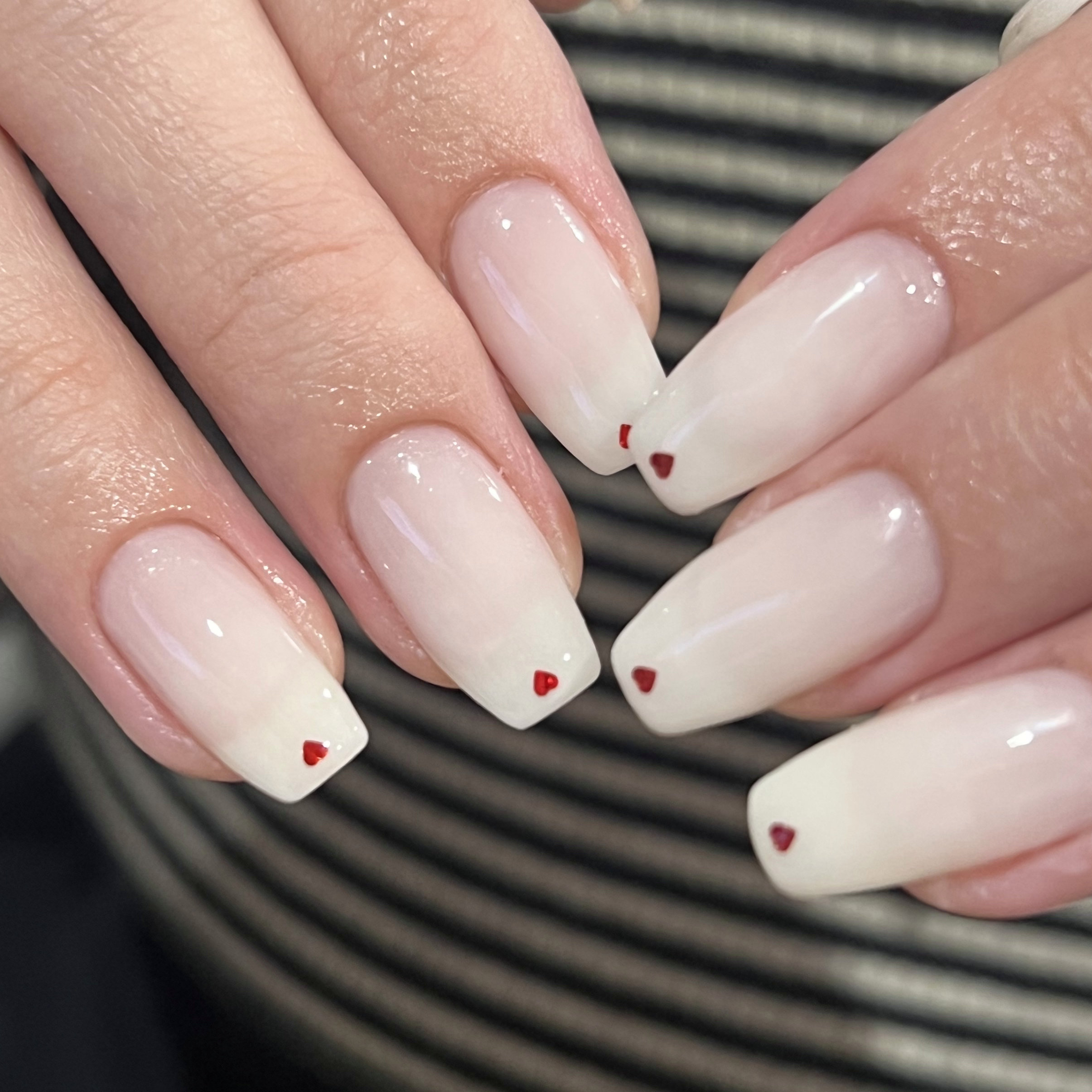 LUNA.nail