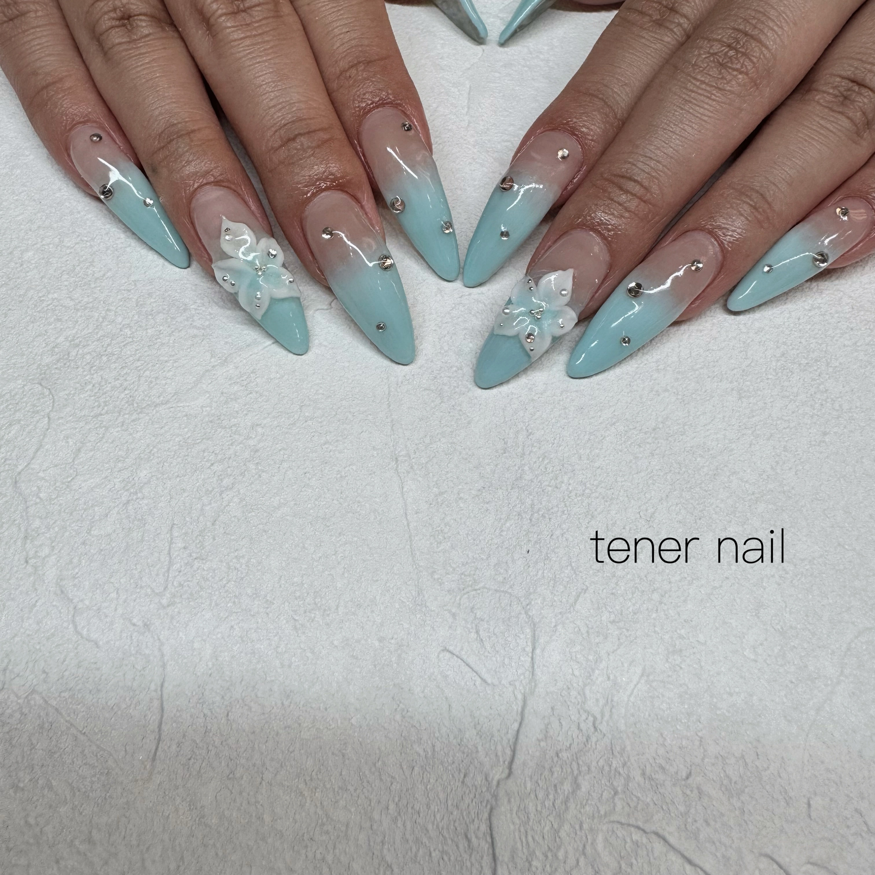 tener_nail