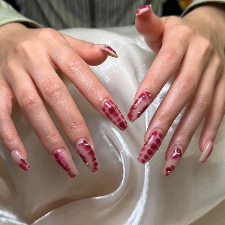 ChenoeNails
