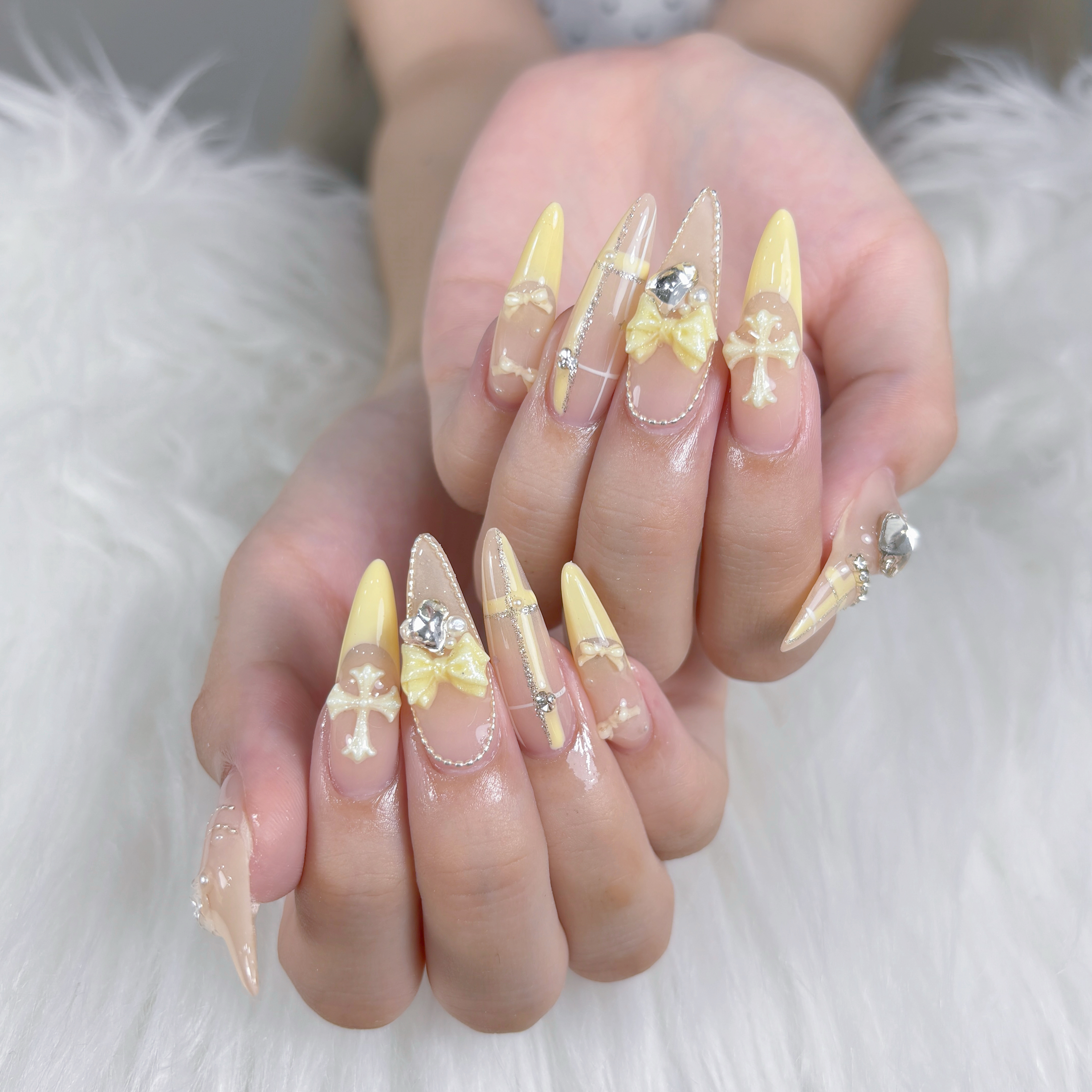 QUEENS_NAIL_STUDIO