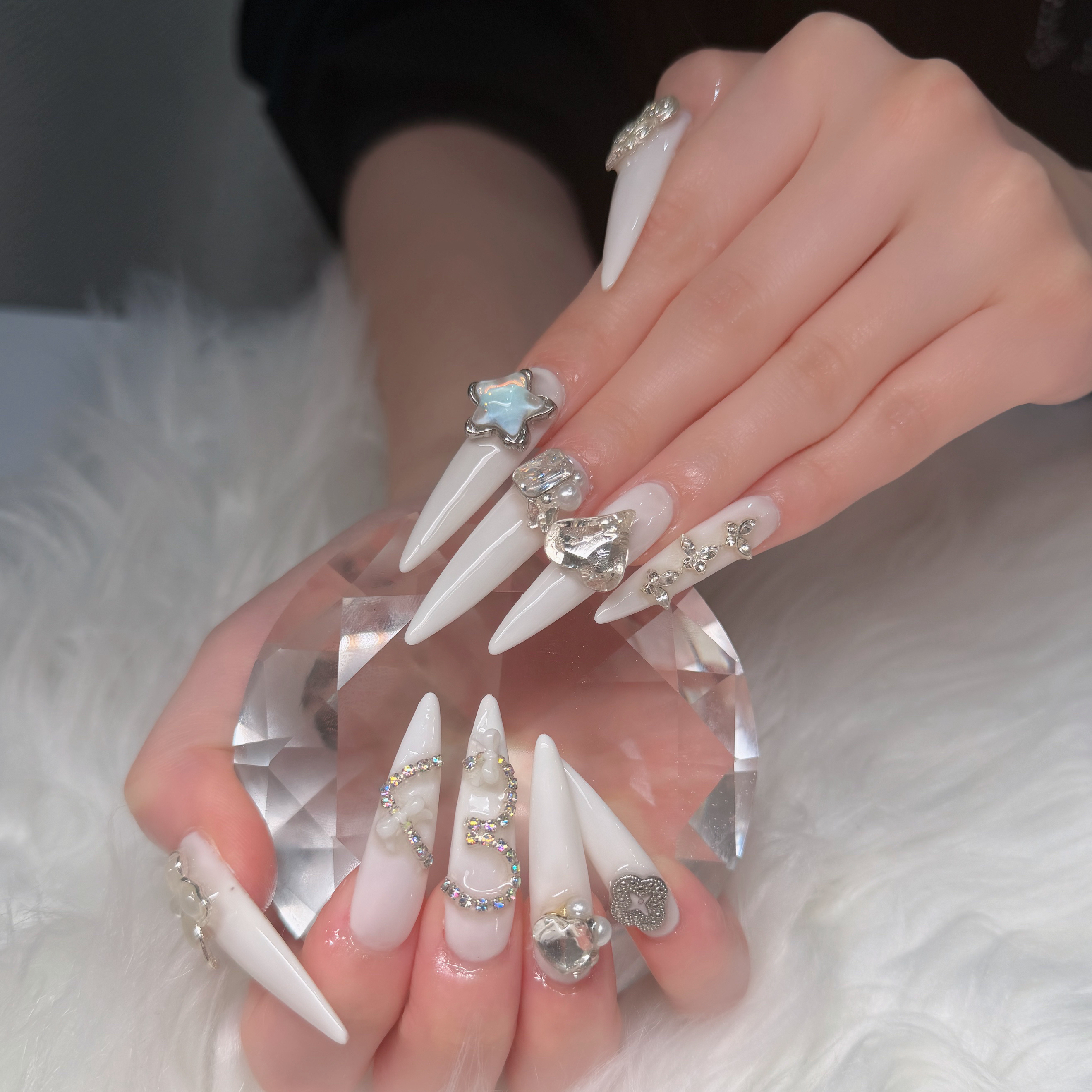 aria.nail.01