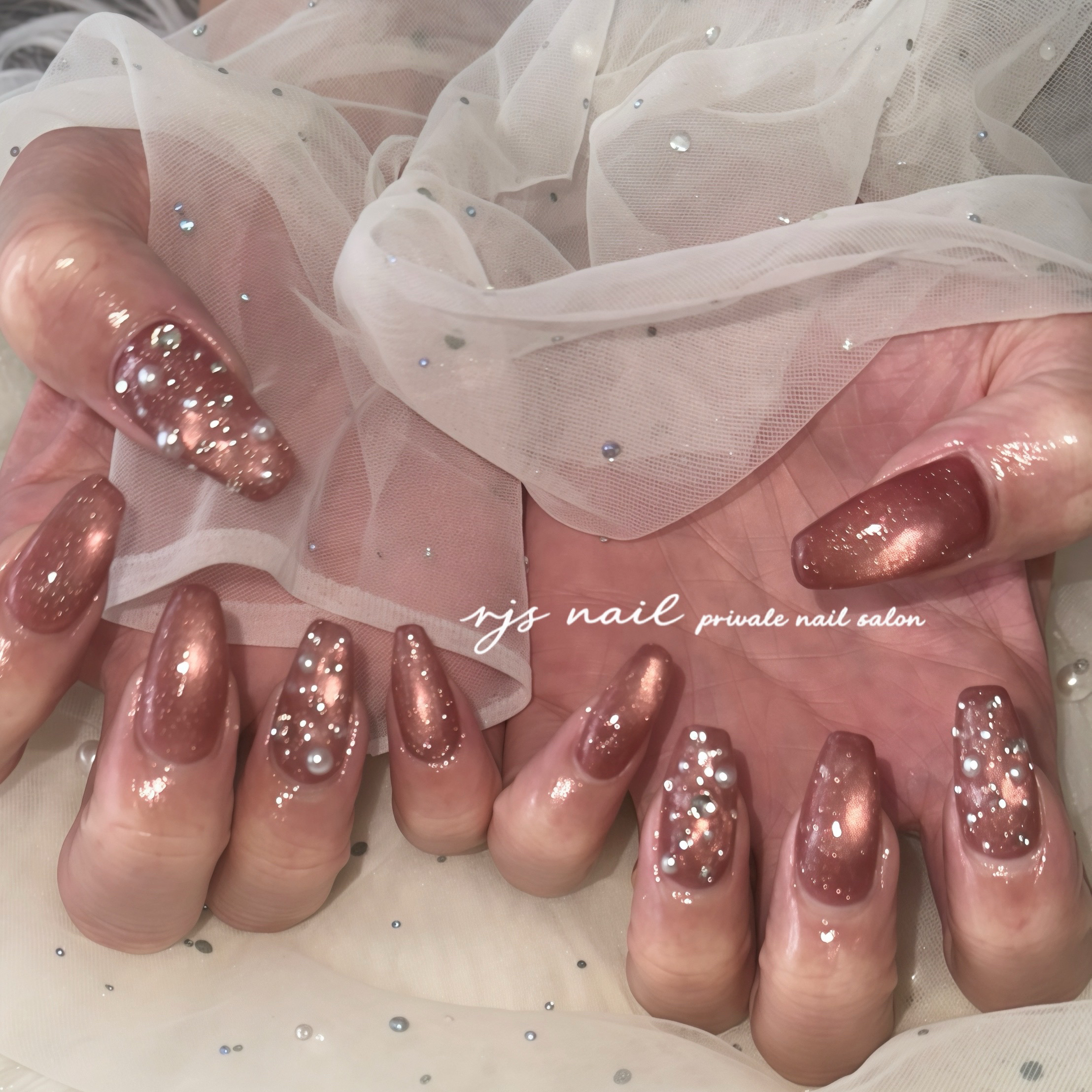 R.J.S.nail