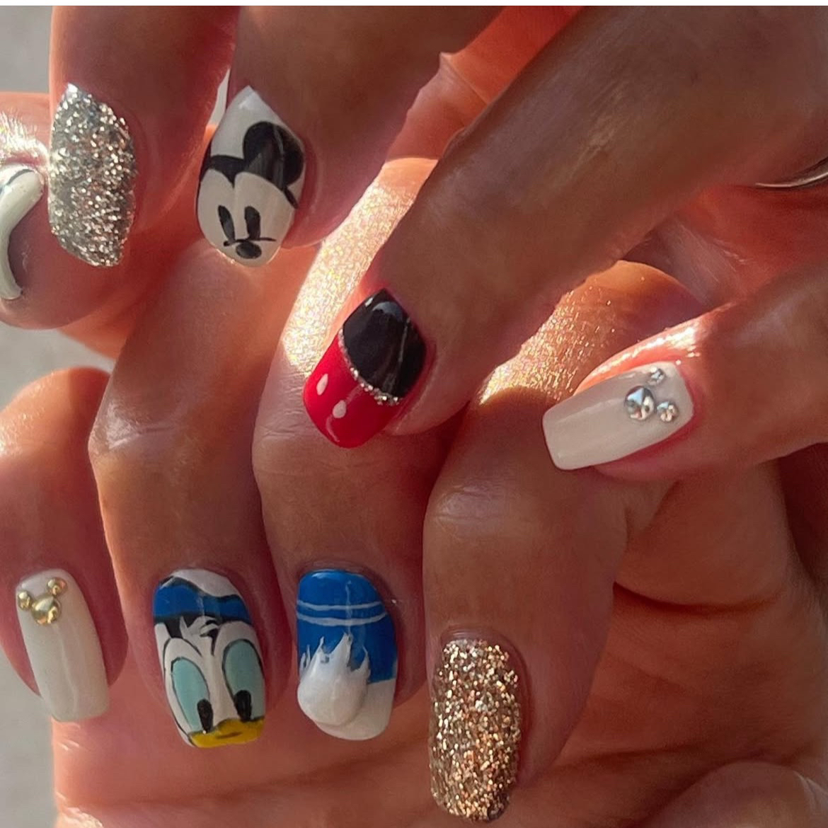 plus_nails