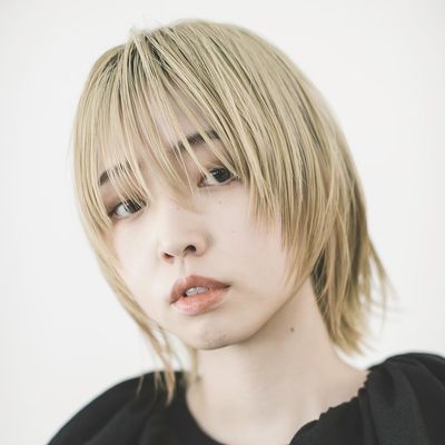 カット+ハイブリーチカラー(ブリーチ2回～）+中間,後処理+トリートメント