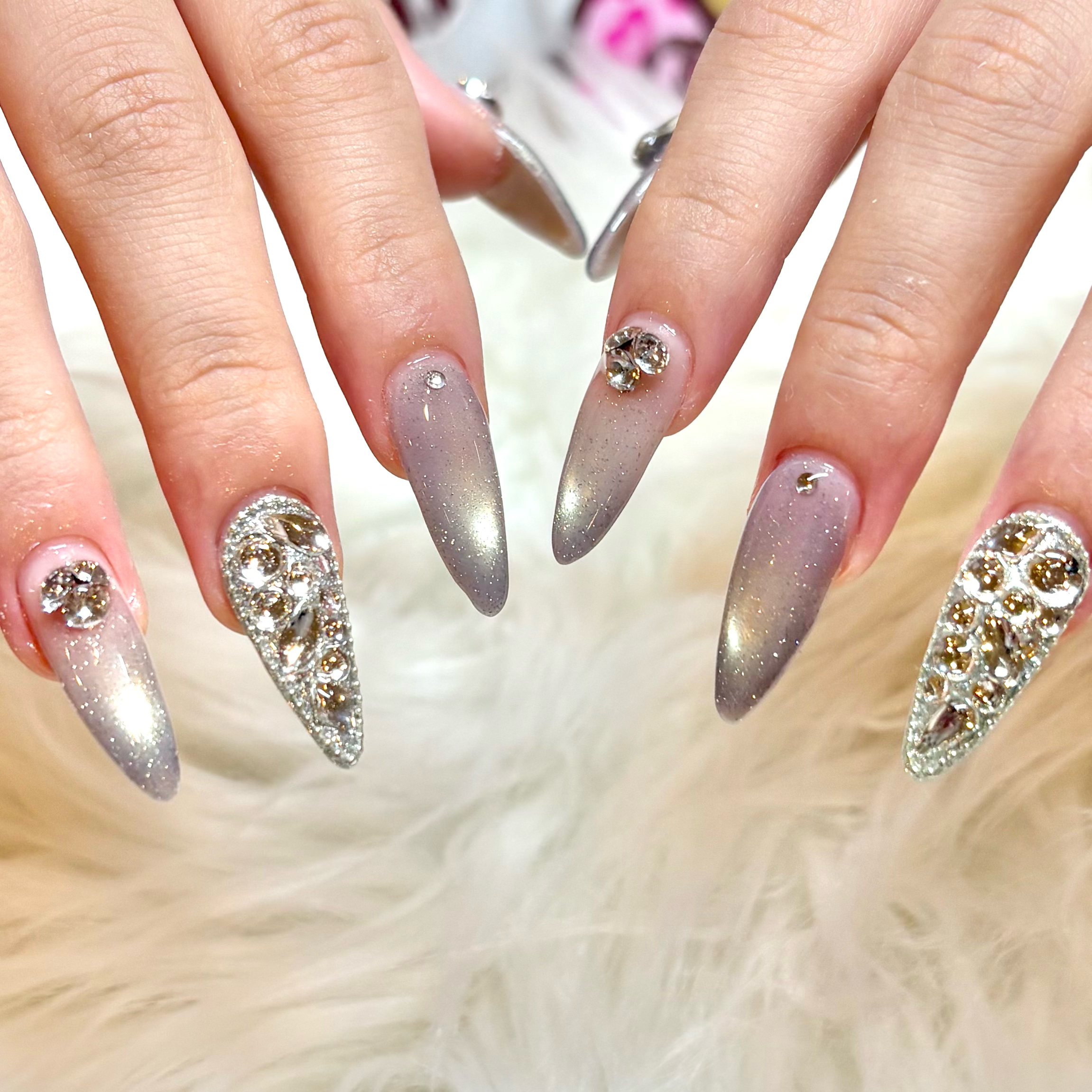 hina_trunail
