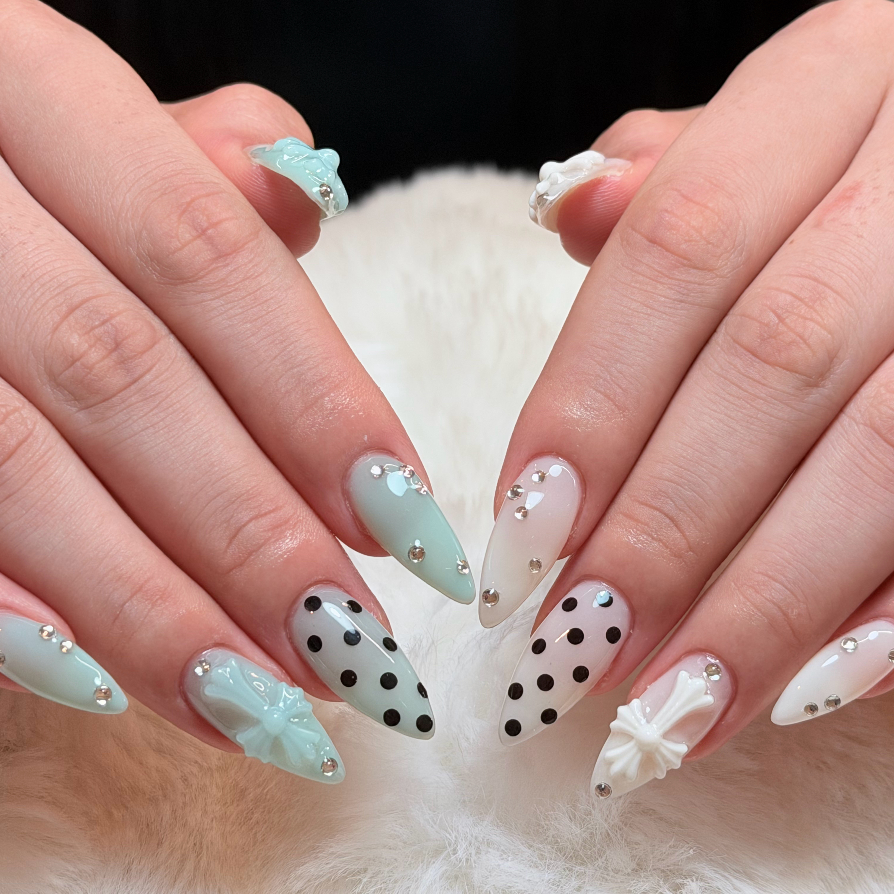 Hine_RibonNail