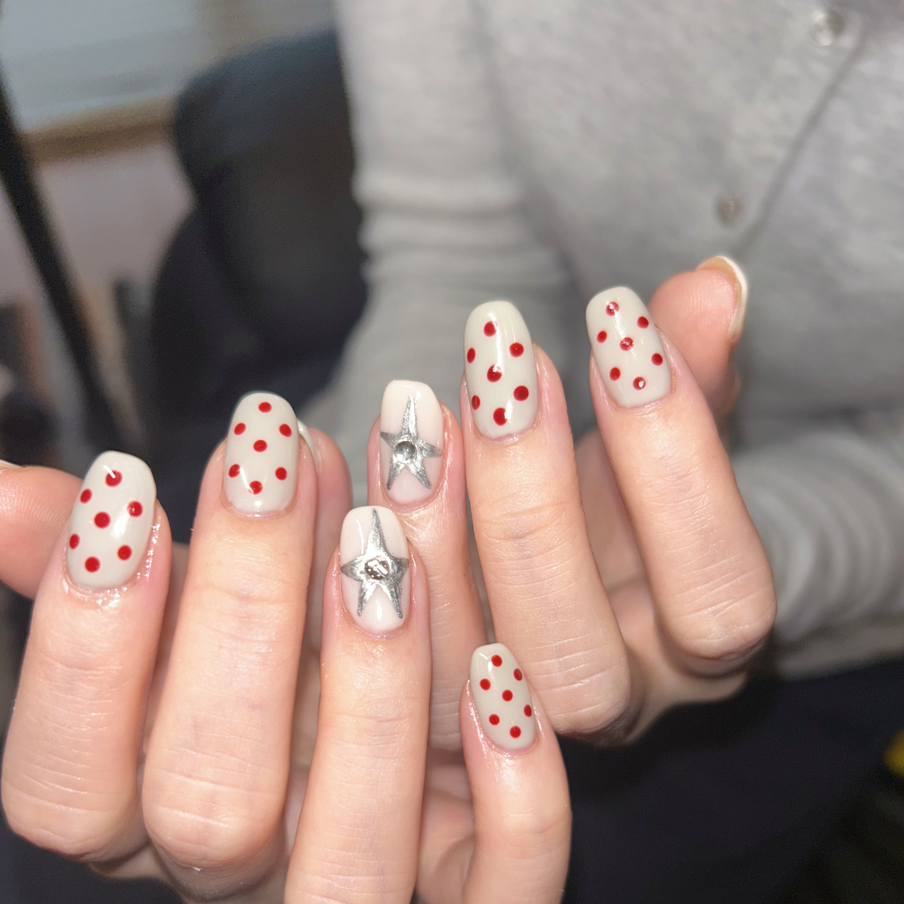 emma.nail