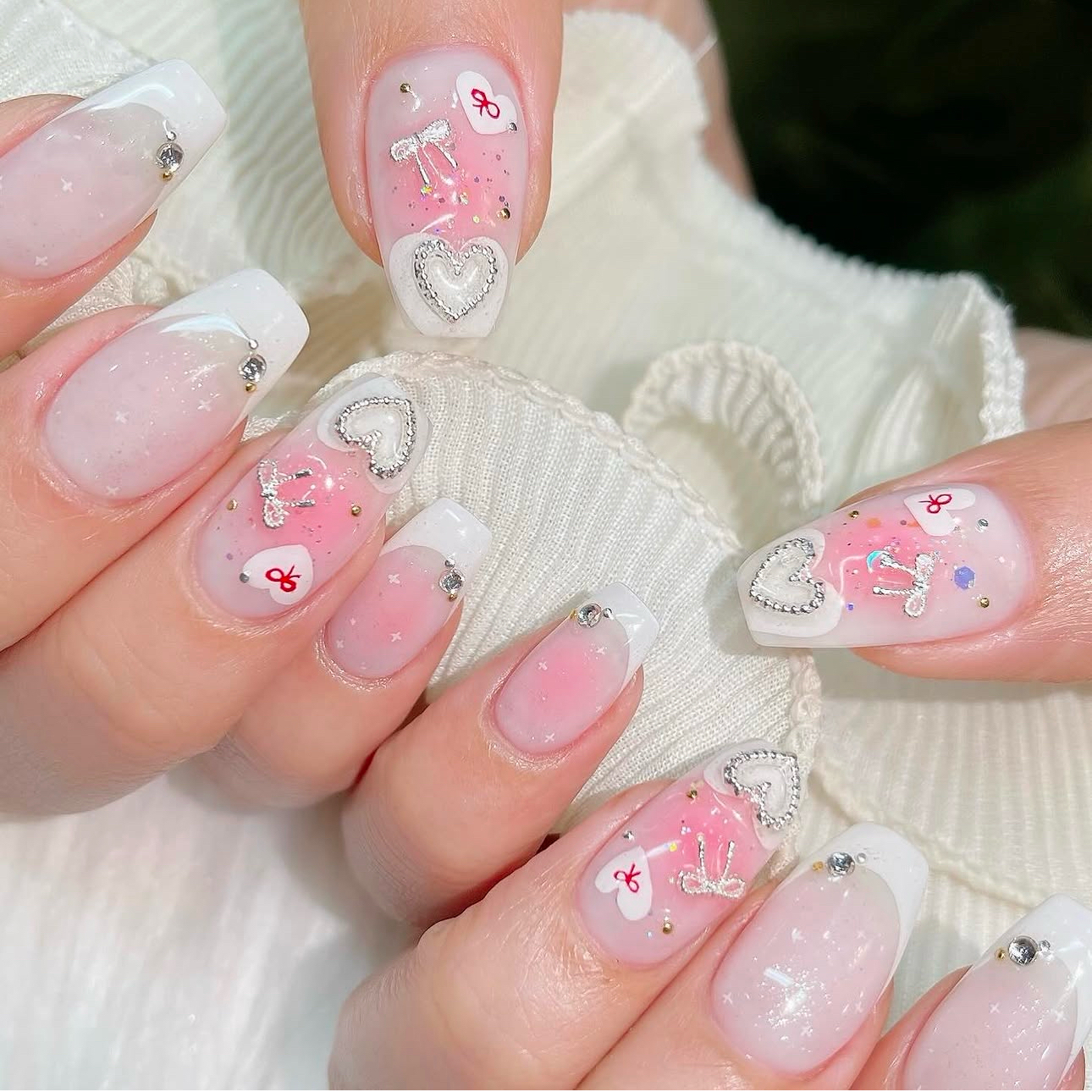 Naomi_RibonNail