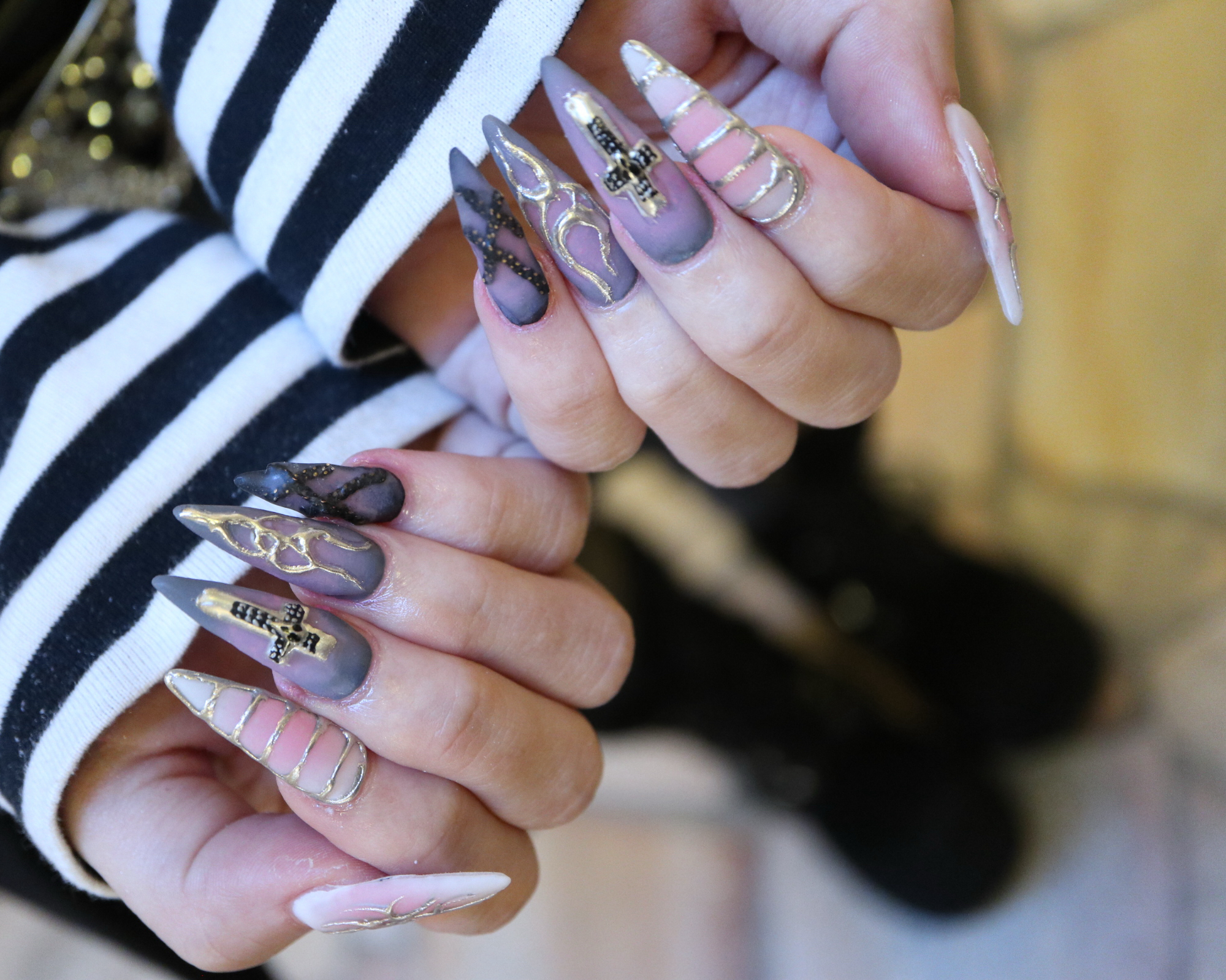 nailroomivory