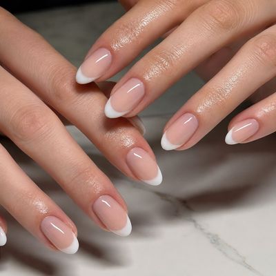 肌馴染みカラー+フレンチデザイン