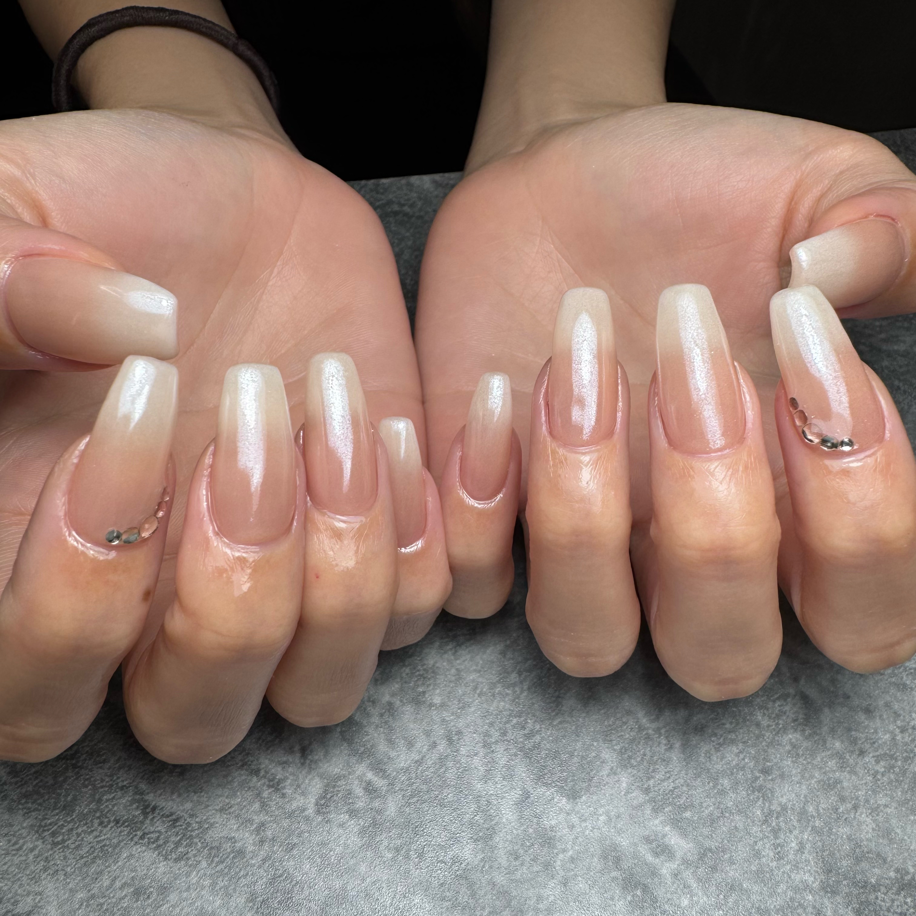 Nail_salon_Gleam