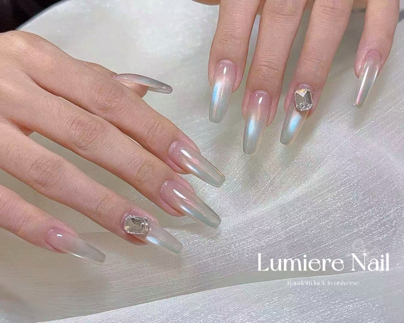 lumiere_Nail