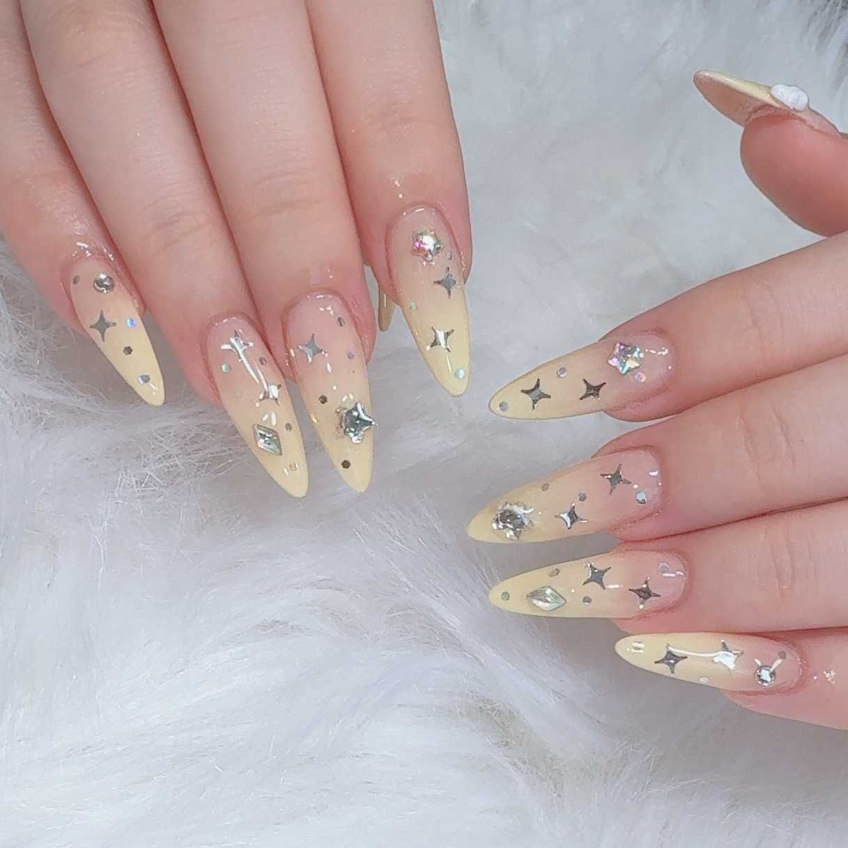 liux_nail