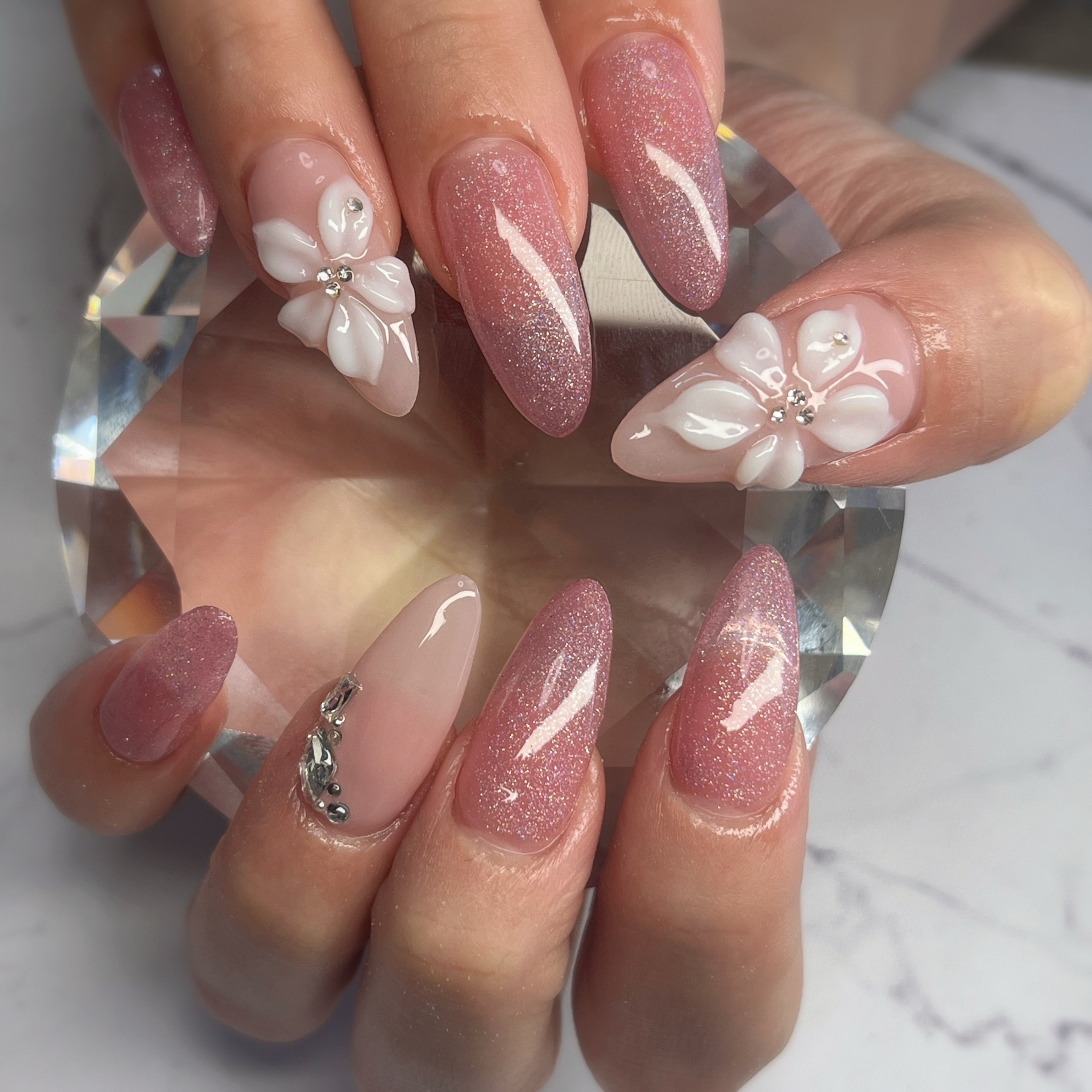 Yun_33_nail