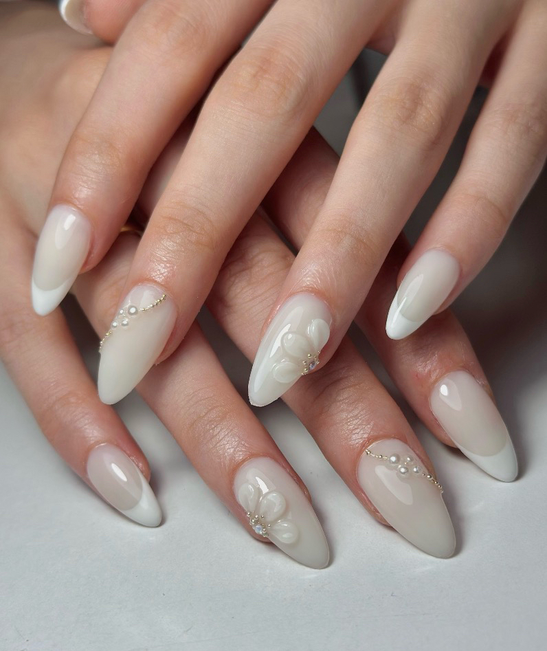 AMI_NAIL_KEBUKURO