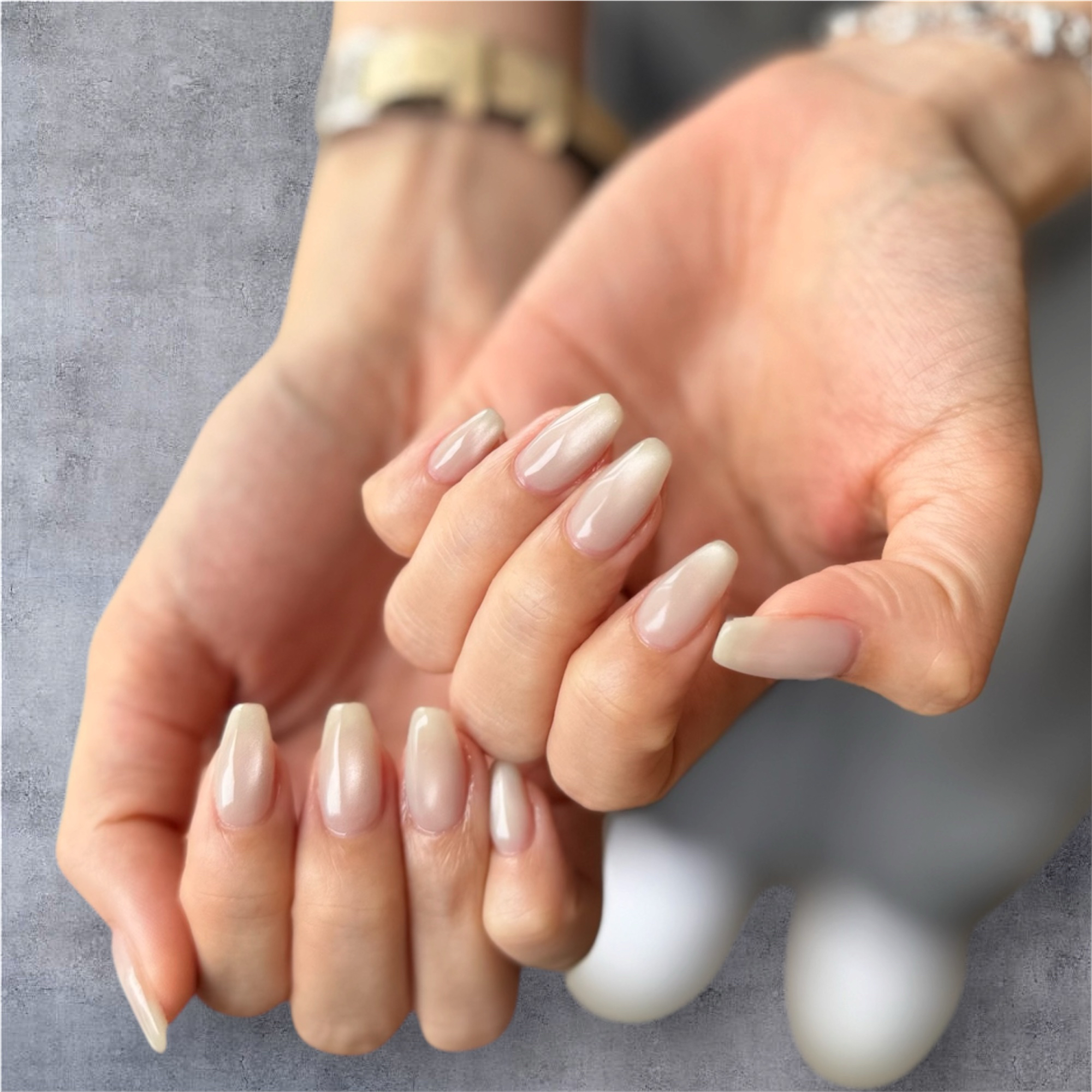 nailroom_emo