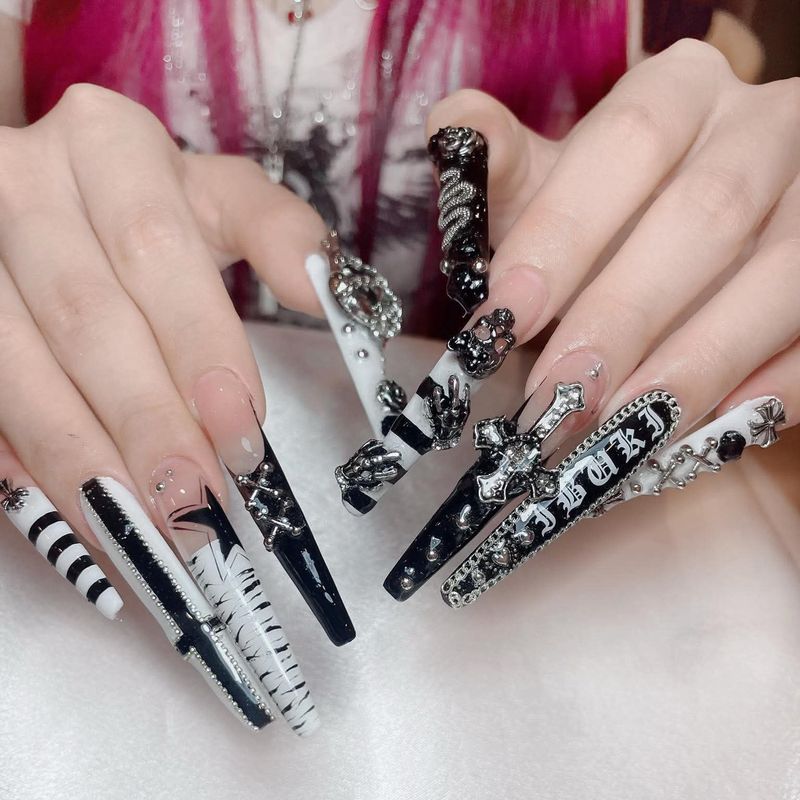 Queen nail