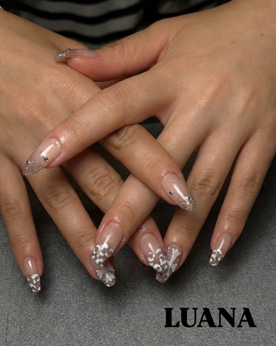 saga.nail_LUANA