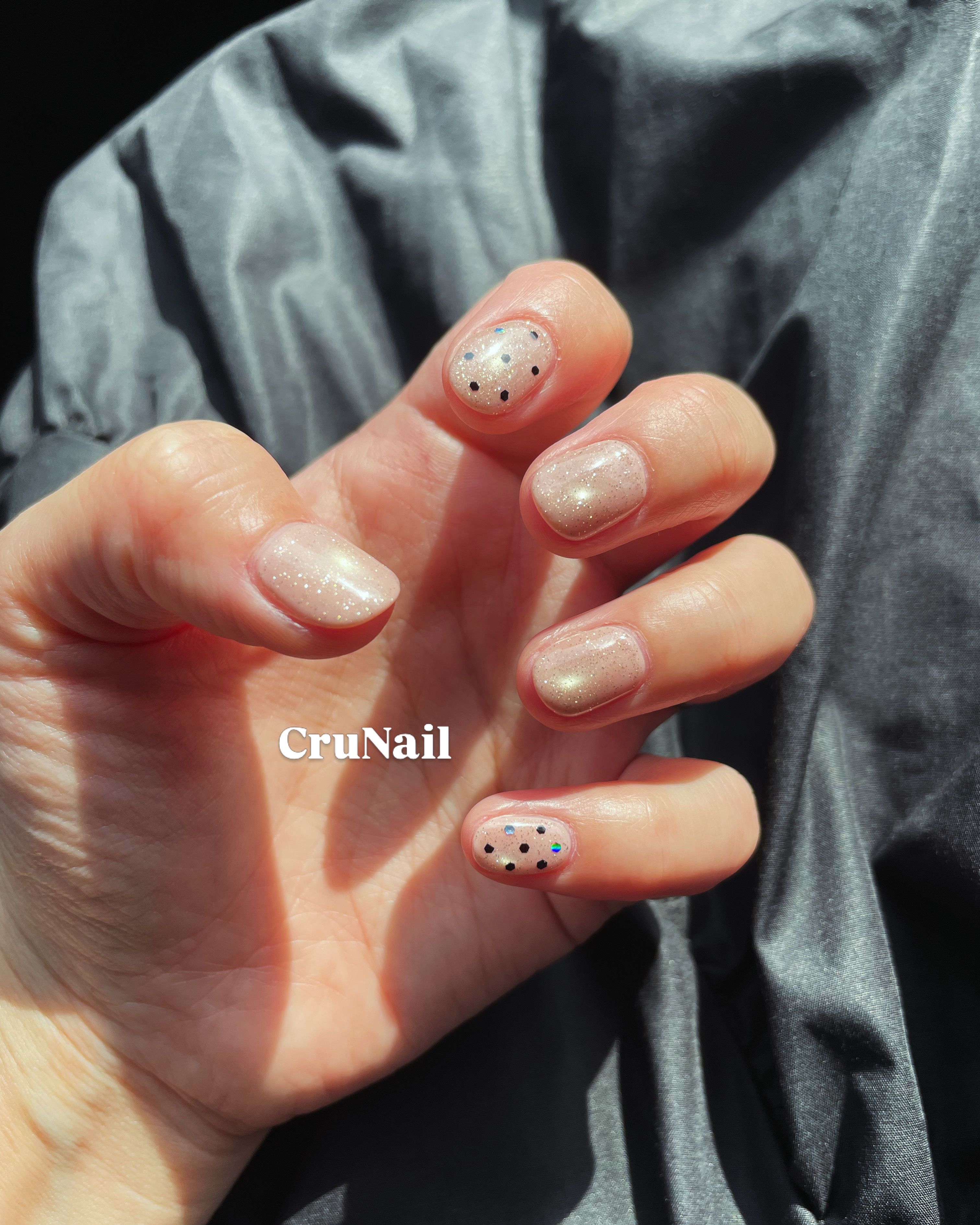cru__nail