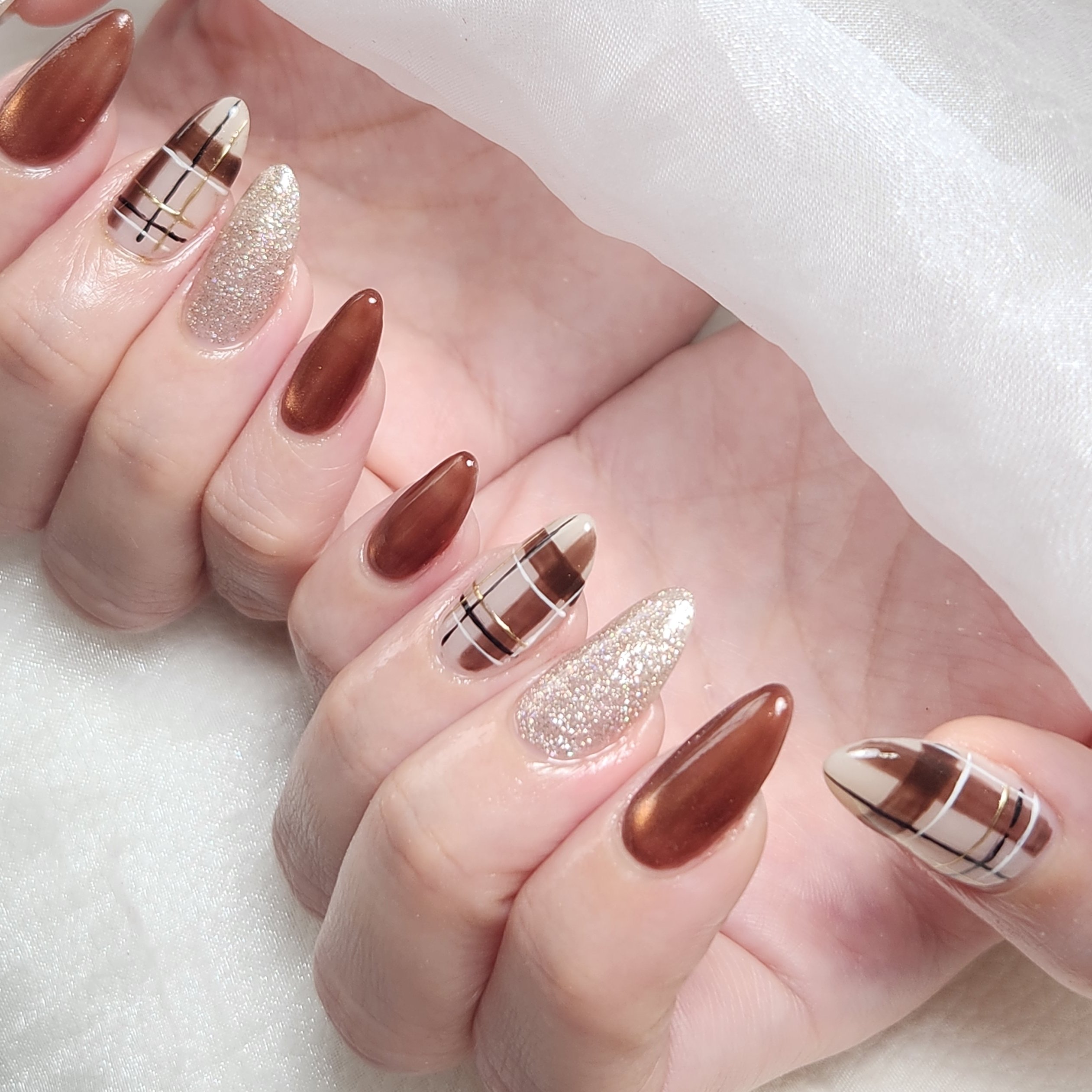 Nailroomno.3