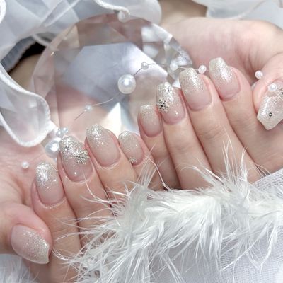 ラメグラデーションネイル