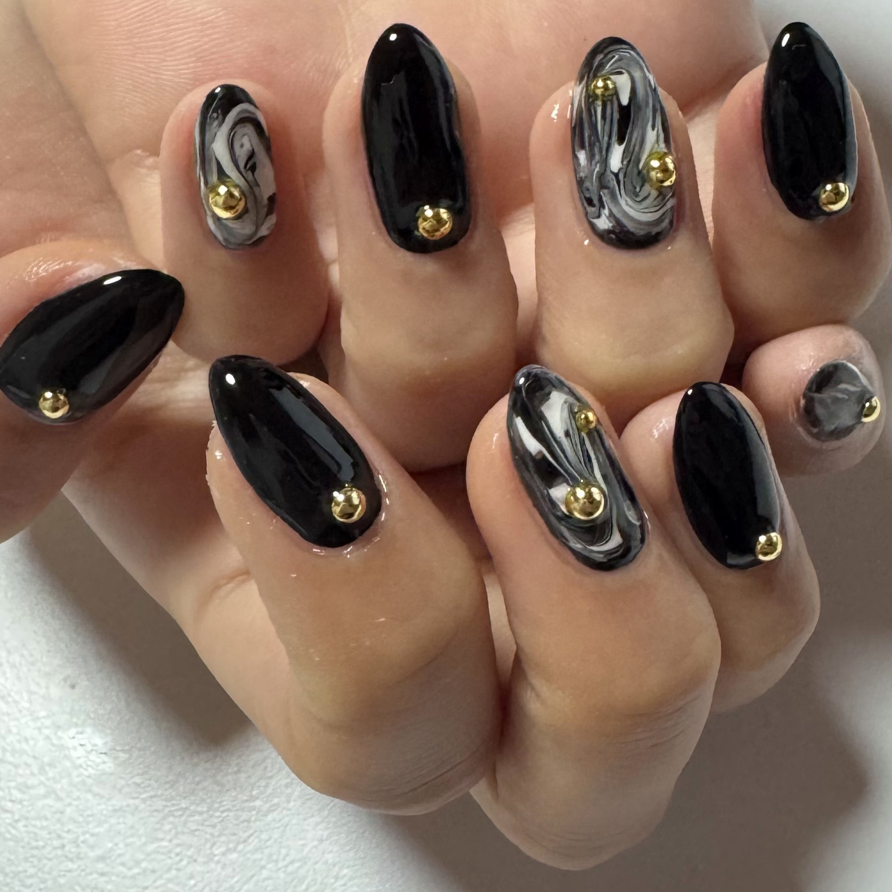 muni.nail