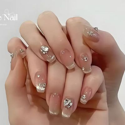 大人可愛い輝き★】マグネットグラデーションフレンチネイル ¥6300