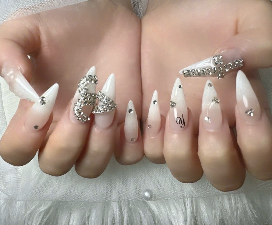 Har02_Nail