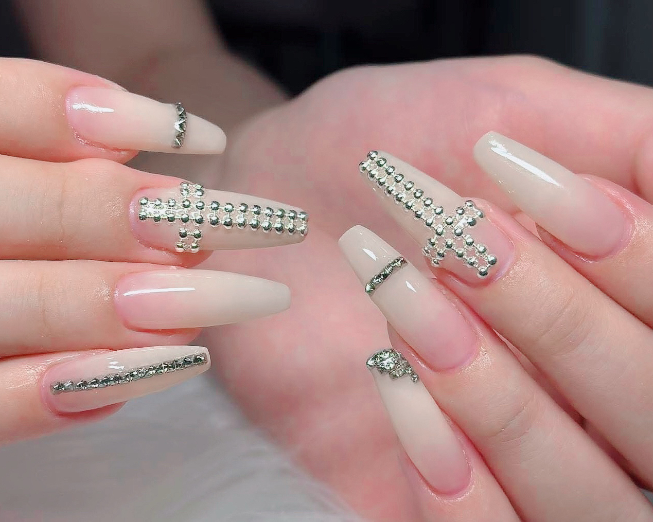 Nail_Van88