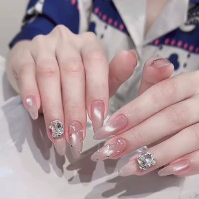 [長さ出し]チップ10本＋6本アート・パーツ・ストーンつけ放題　¥9500