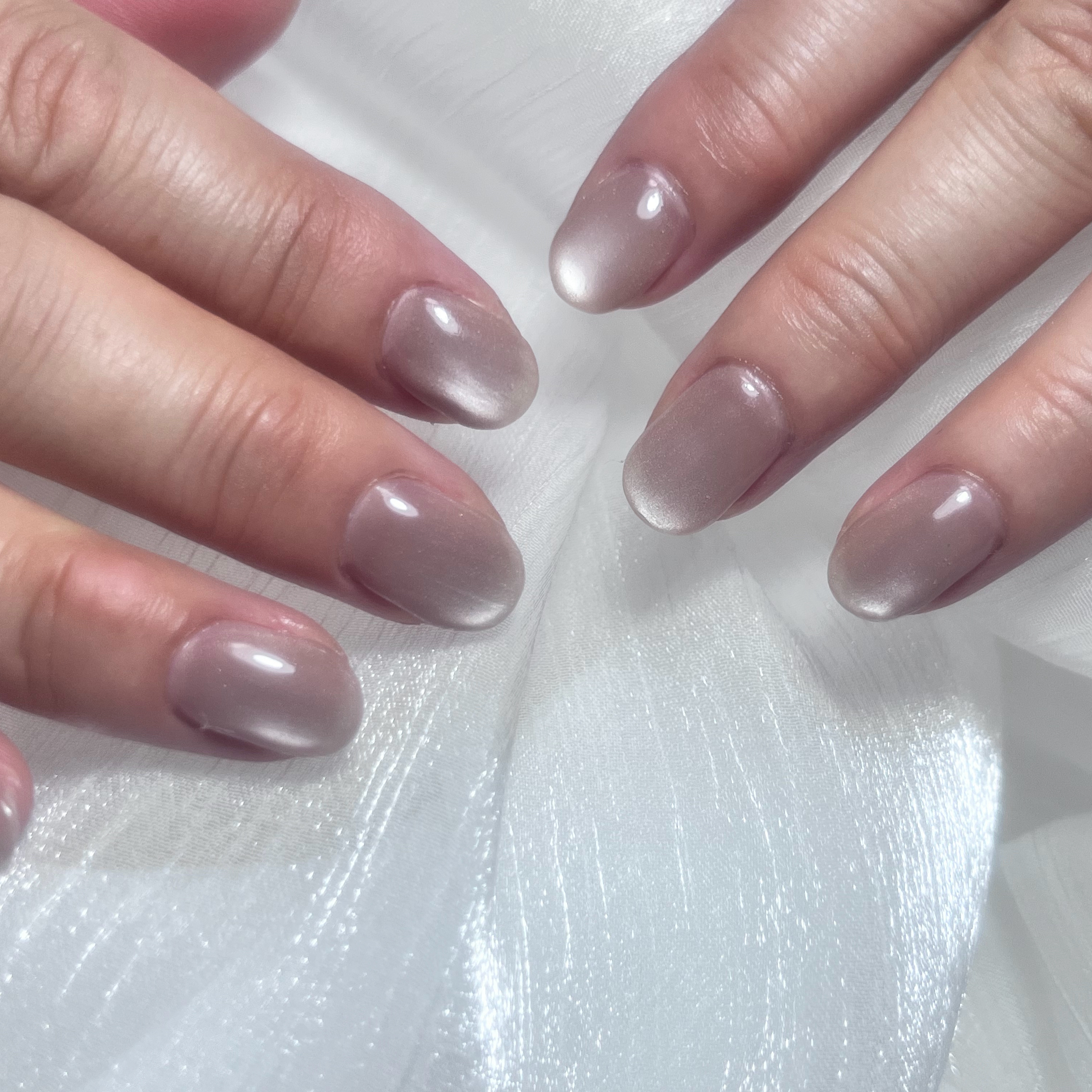 nail.plume
