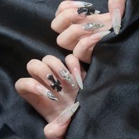 Ami_Nail_reina