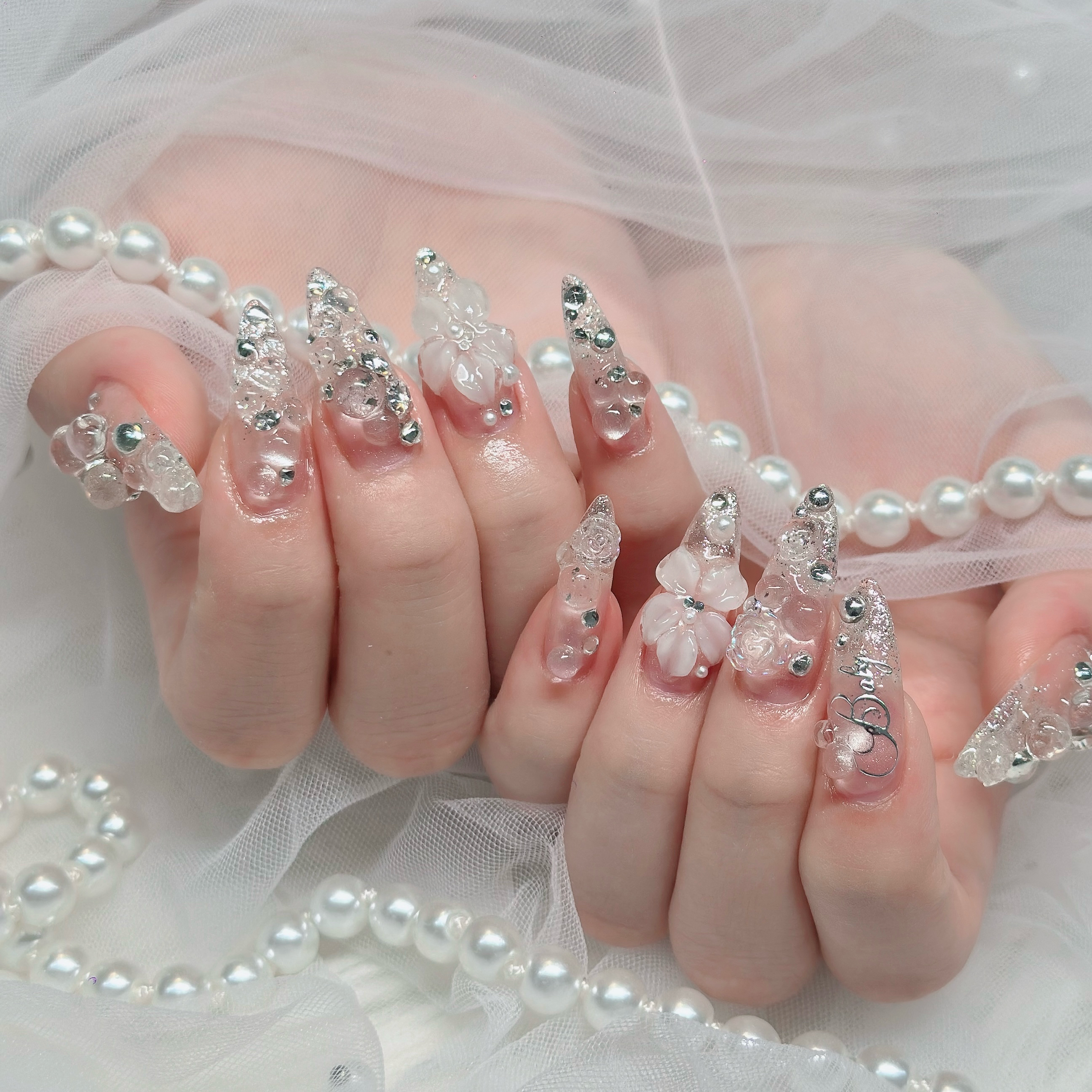 Nail_Van88