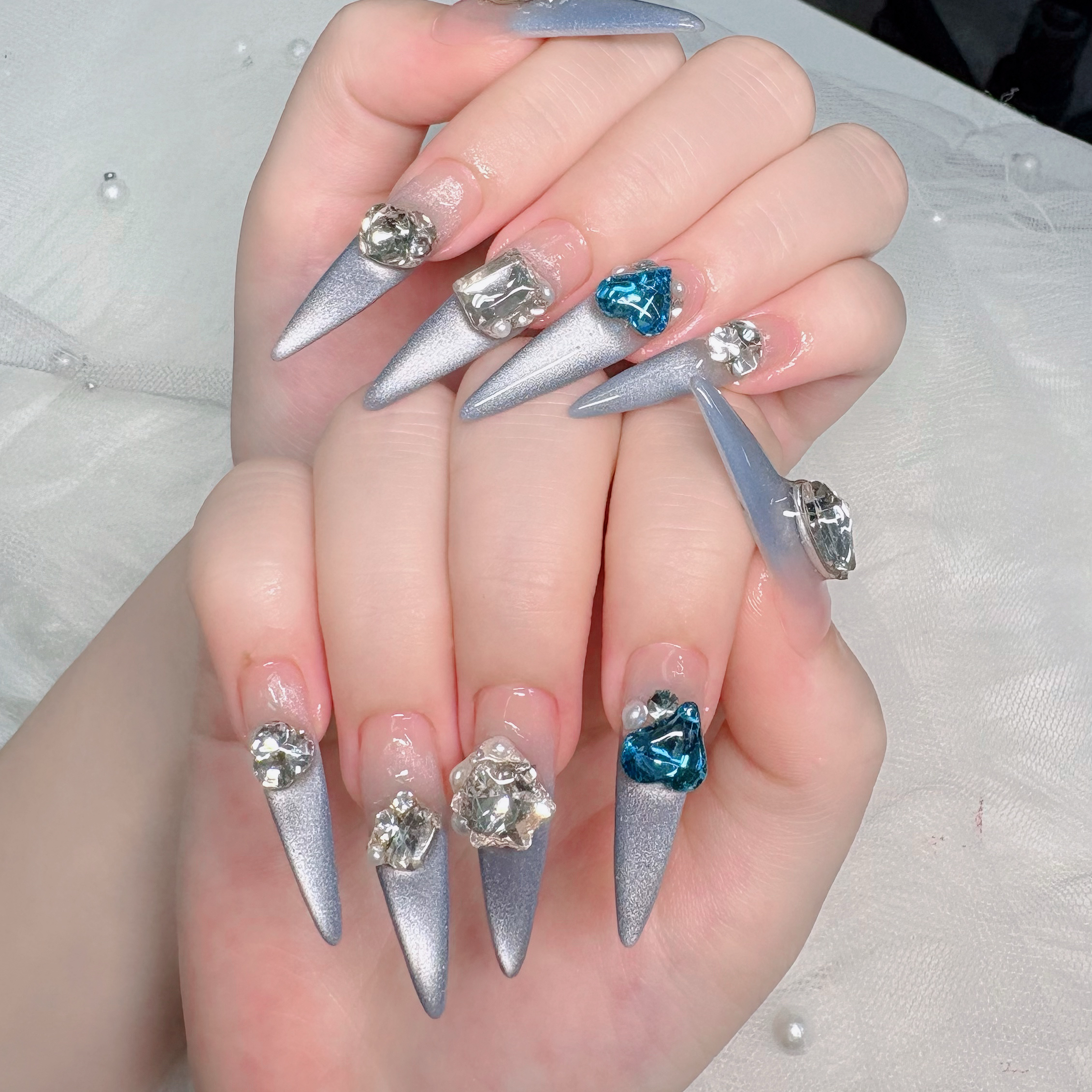 Nail_Rino