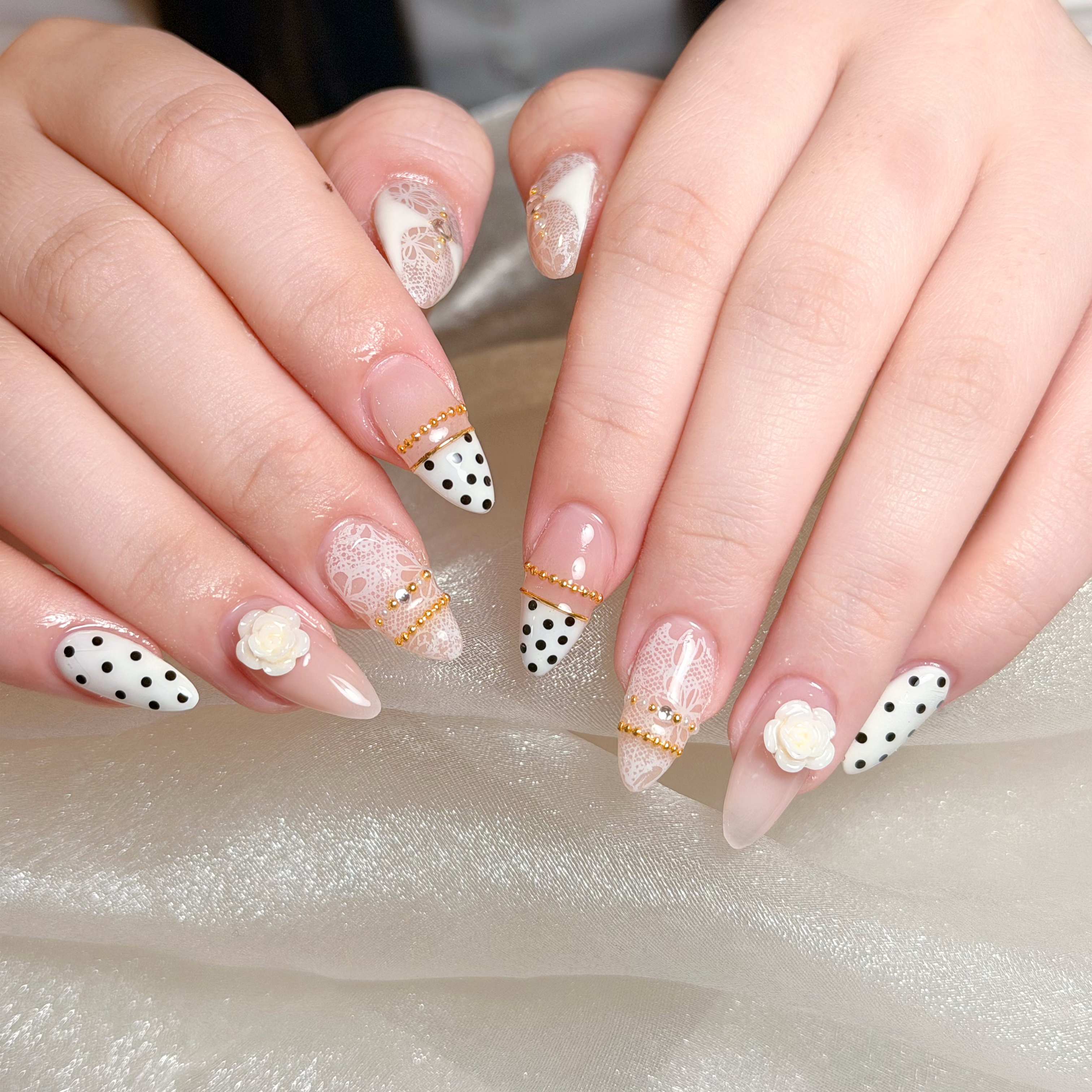 Ublue_Nail