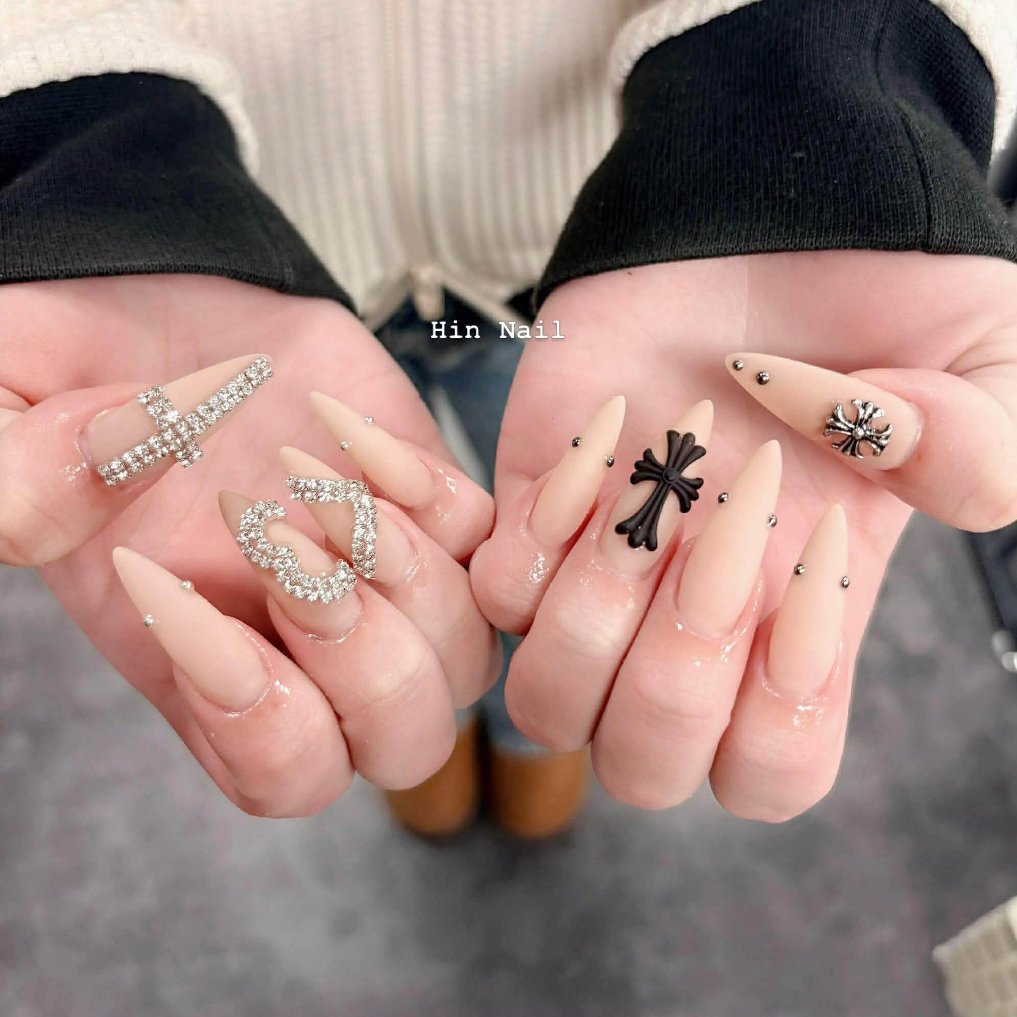 Hin_Nail_Salon