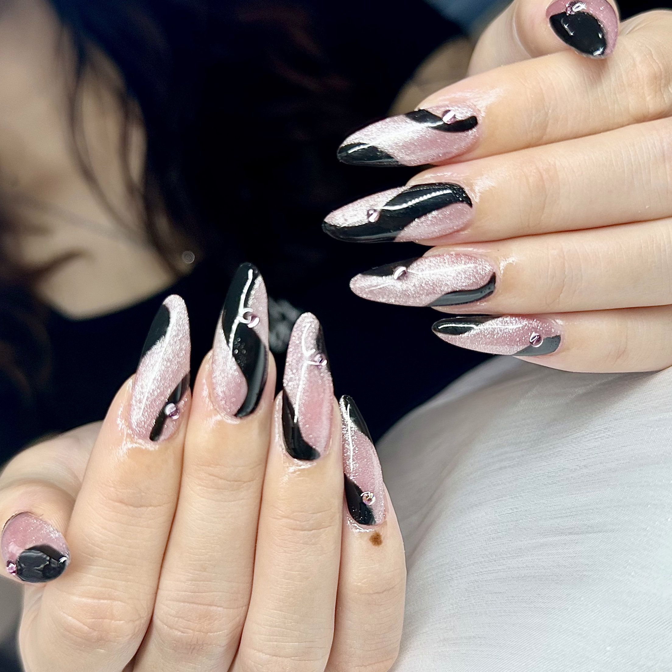 Junn_Nails