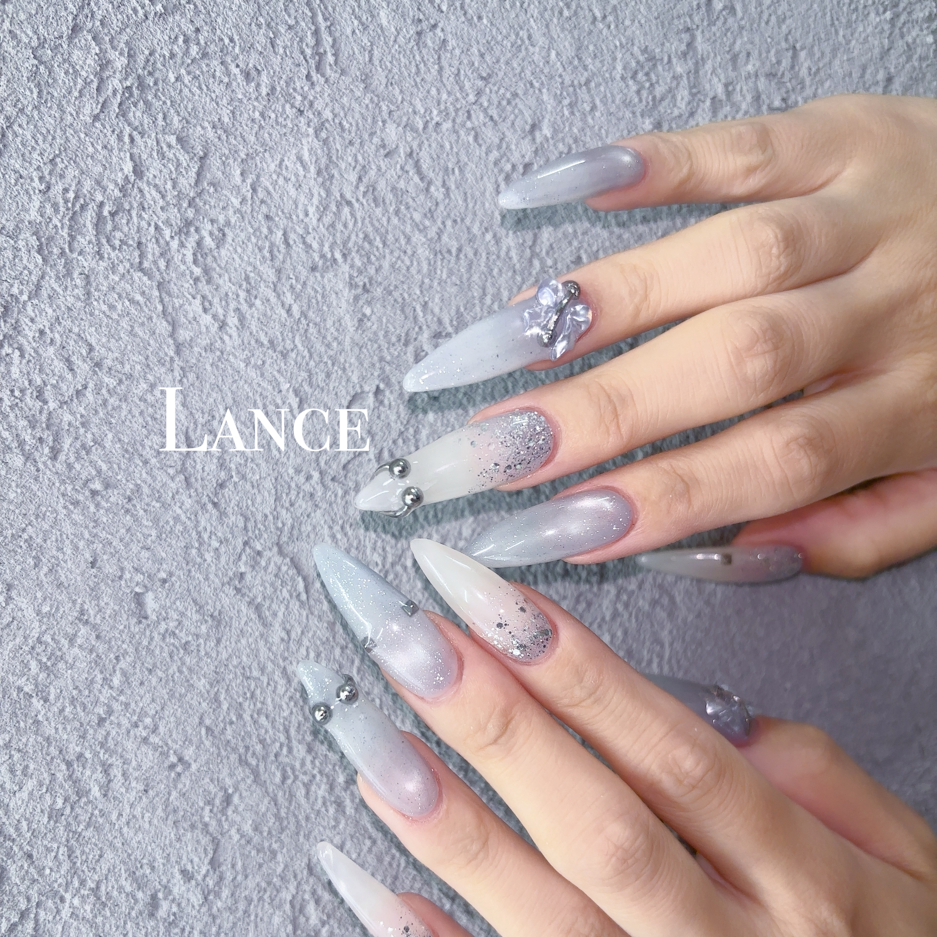 Lance.nail
