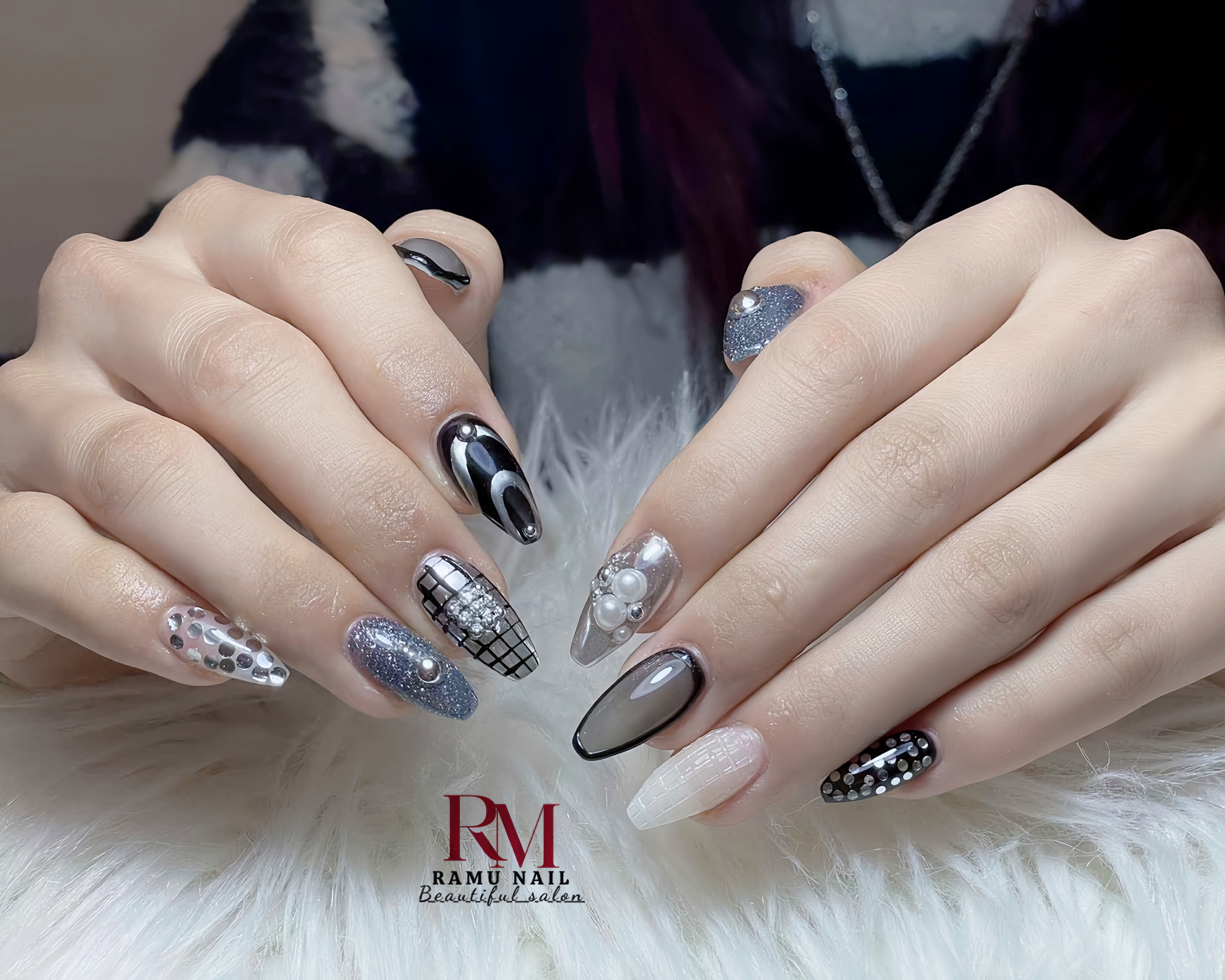 Rose__nail
