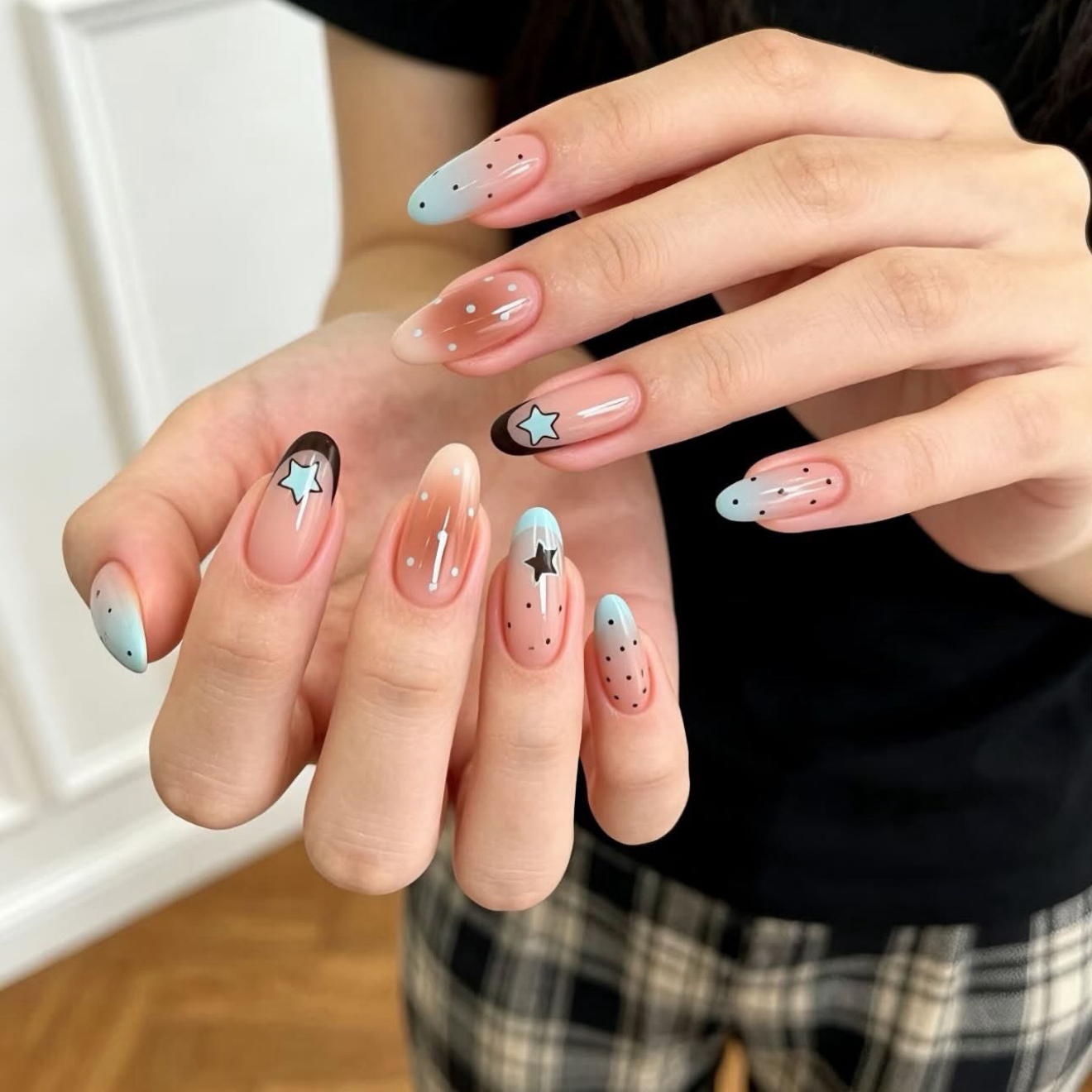 Meomeonail