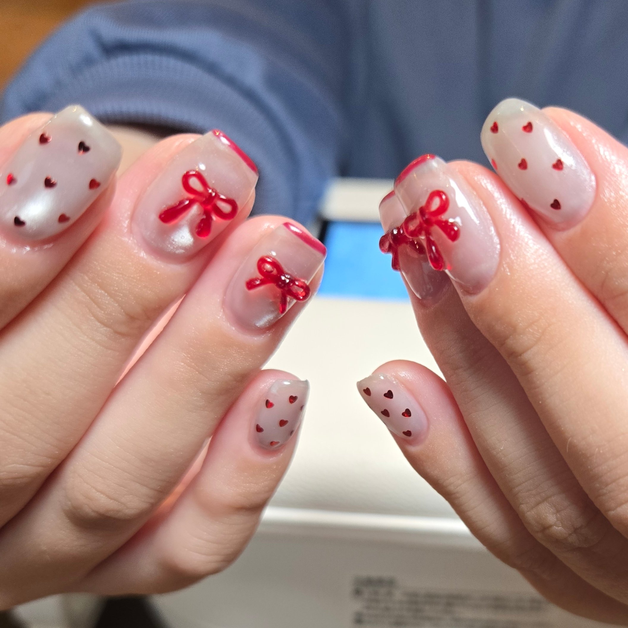 emust.nail