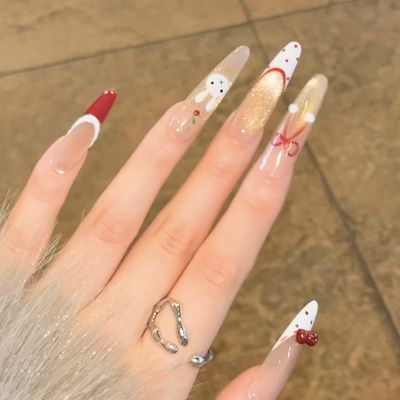 キャラクター×フレンチネイル✨