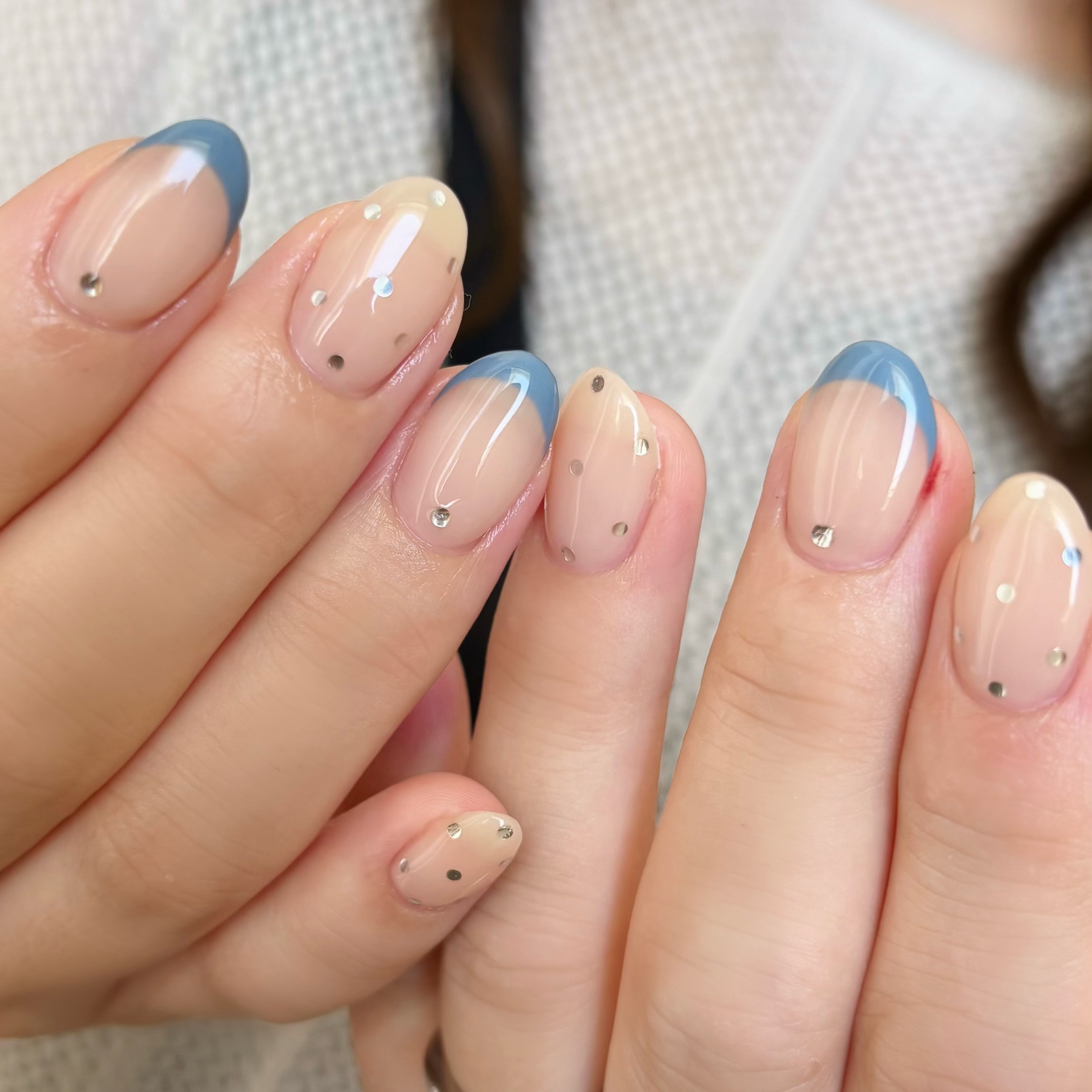flore__nail