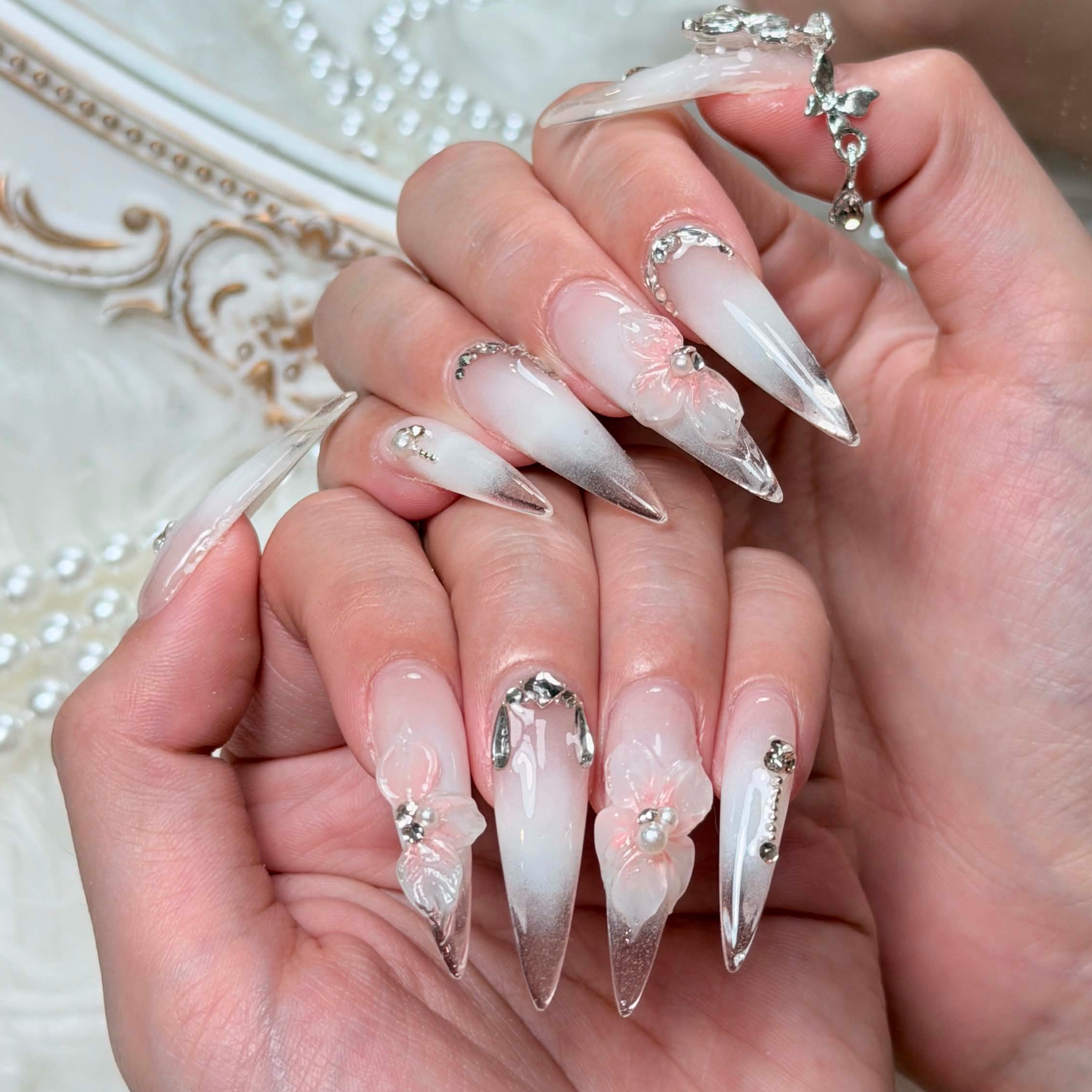 sully_naillab26